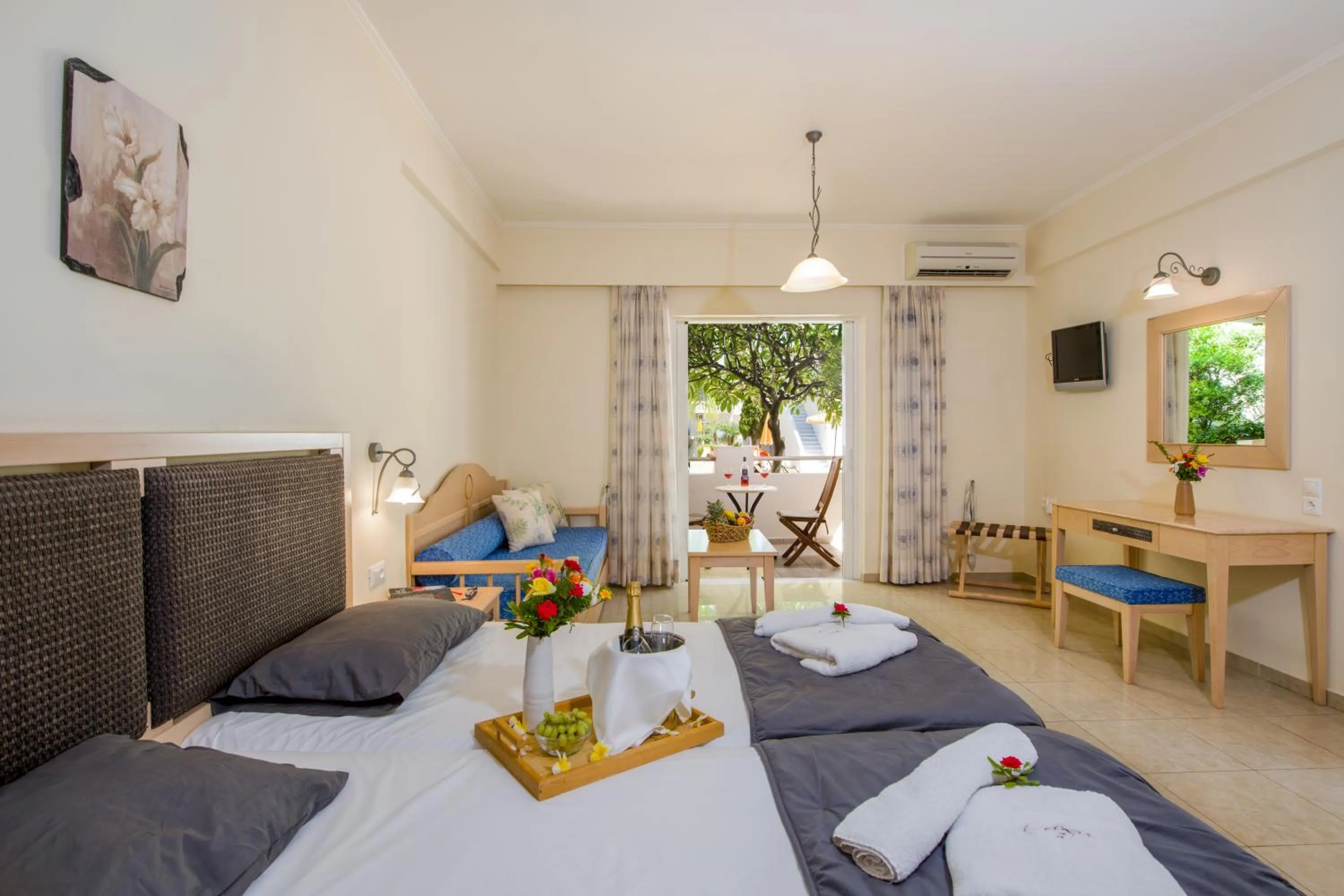 View (from property/room), Bed in Toxo Hotel