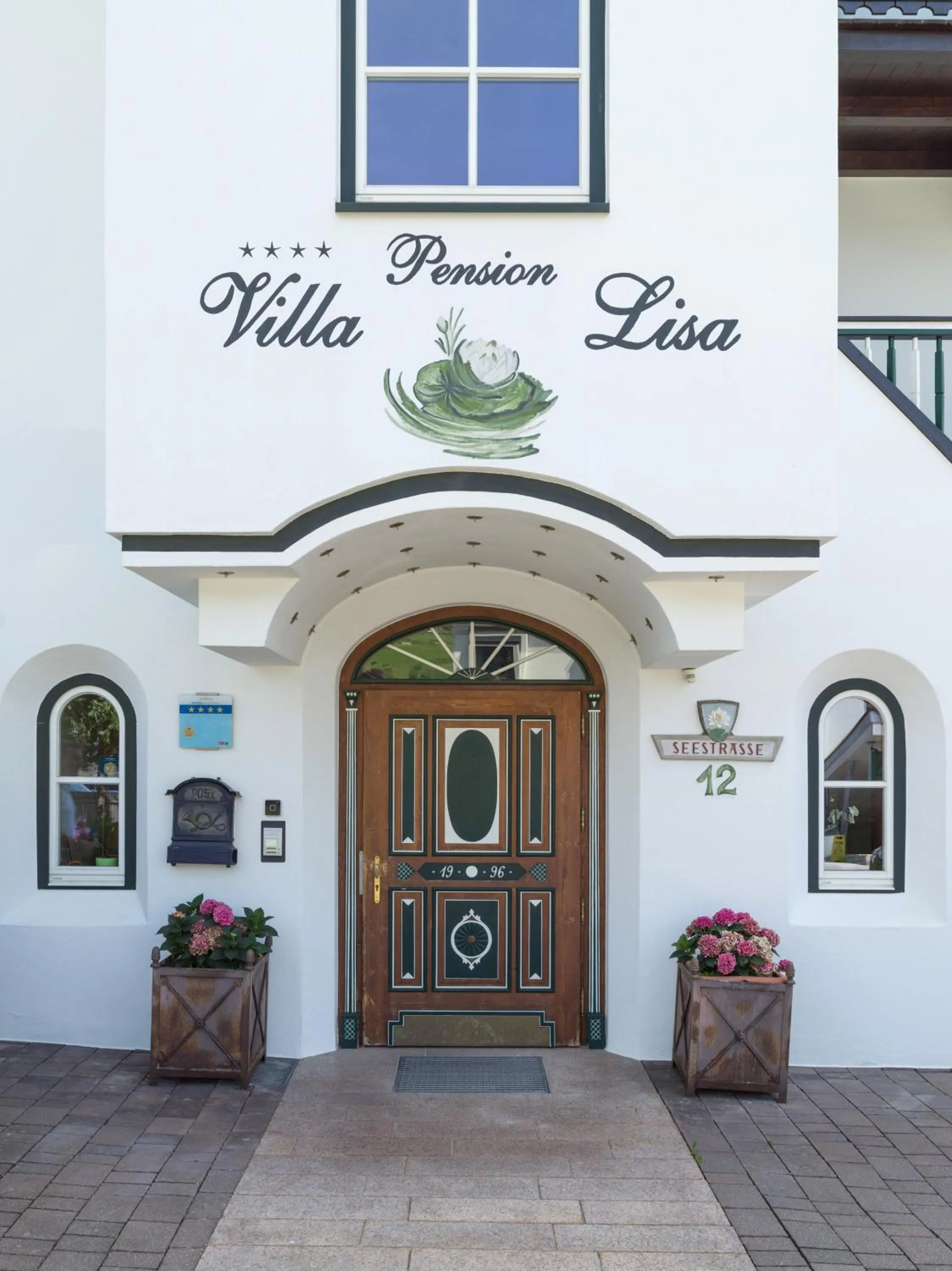 Facade/entrance in Alpen Glück Hotel Villa Lisa garni