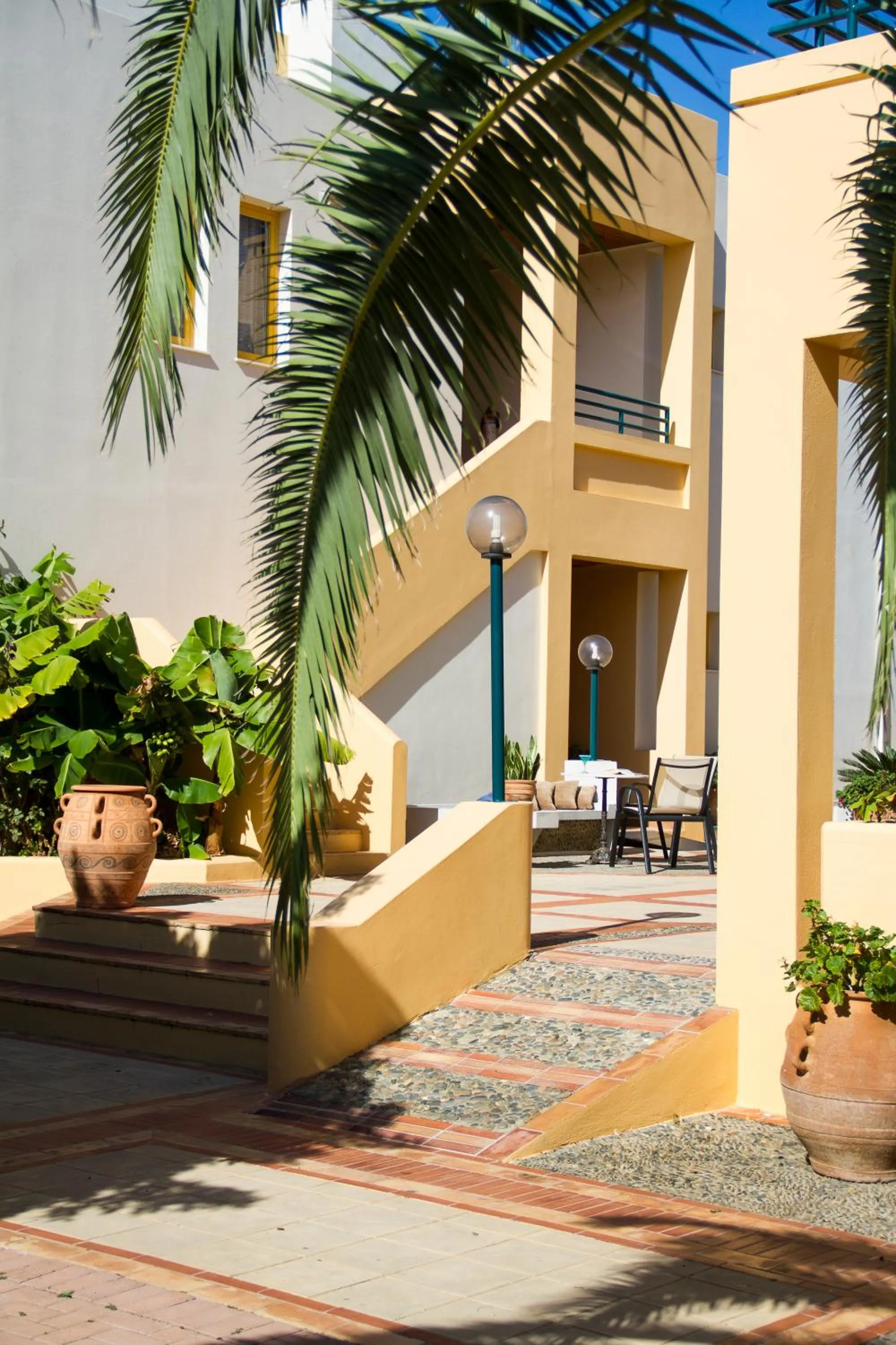 Area and facilities in Lycasti Maisonettes