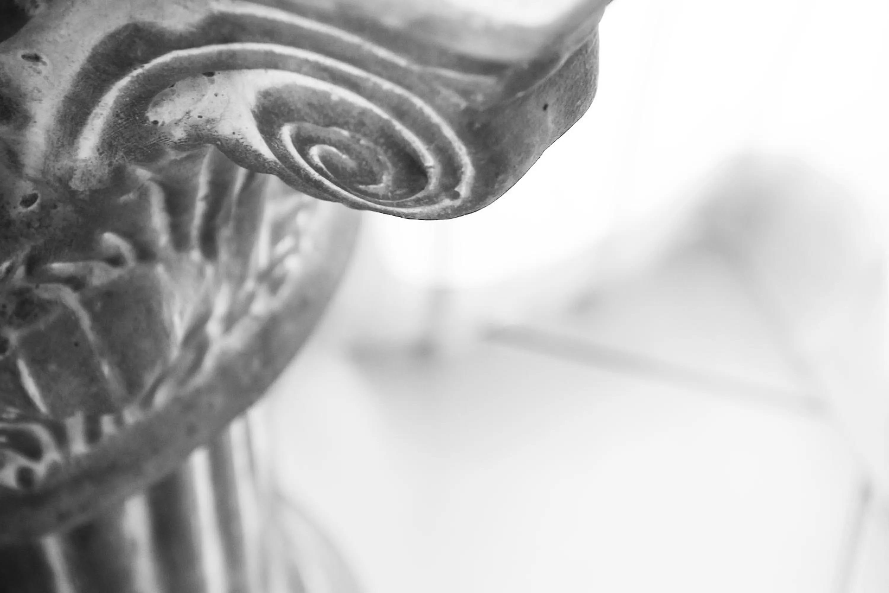 Decorative detail in Lycasti Maisonettes