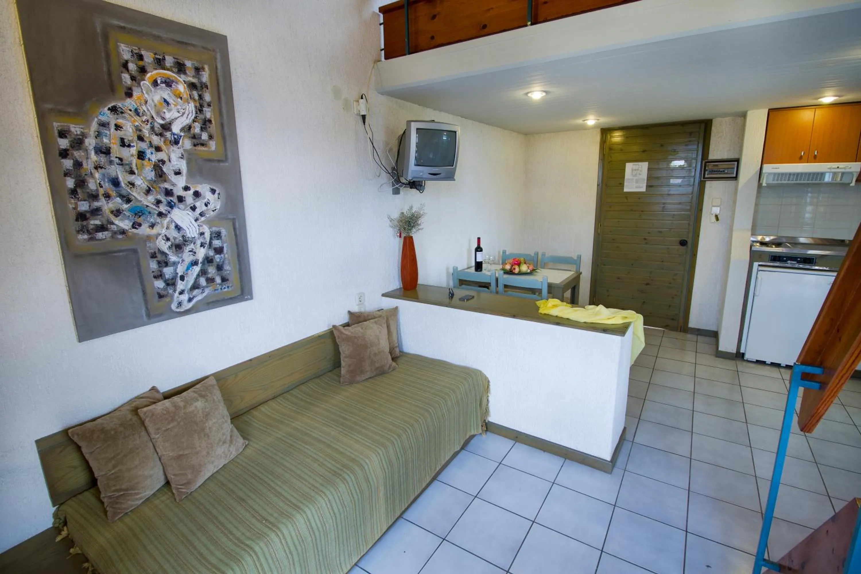 Kitchen or kitchenette in Lycasti Maisonettes