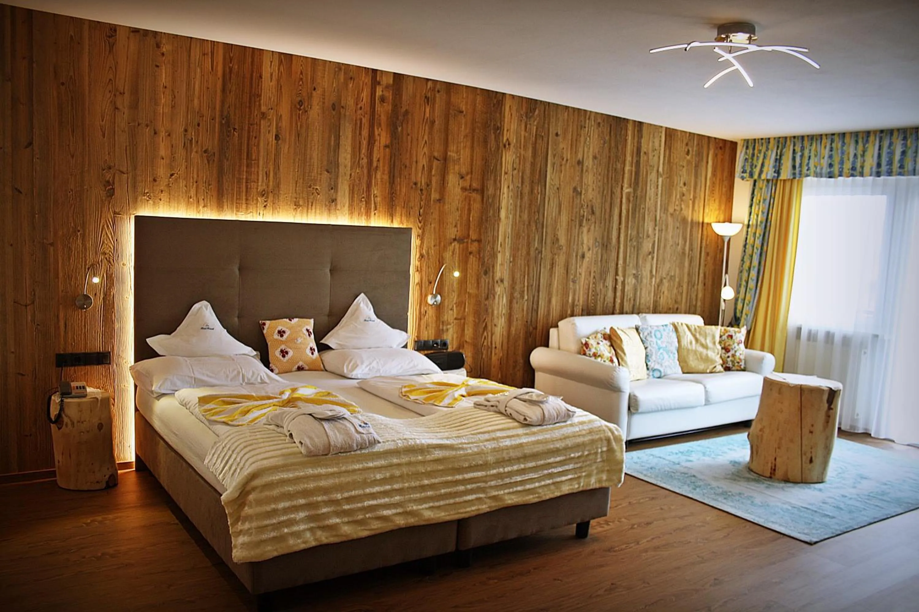 Bed in Hotel Kristall