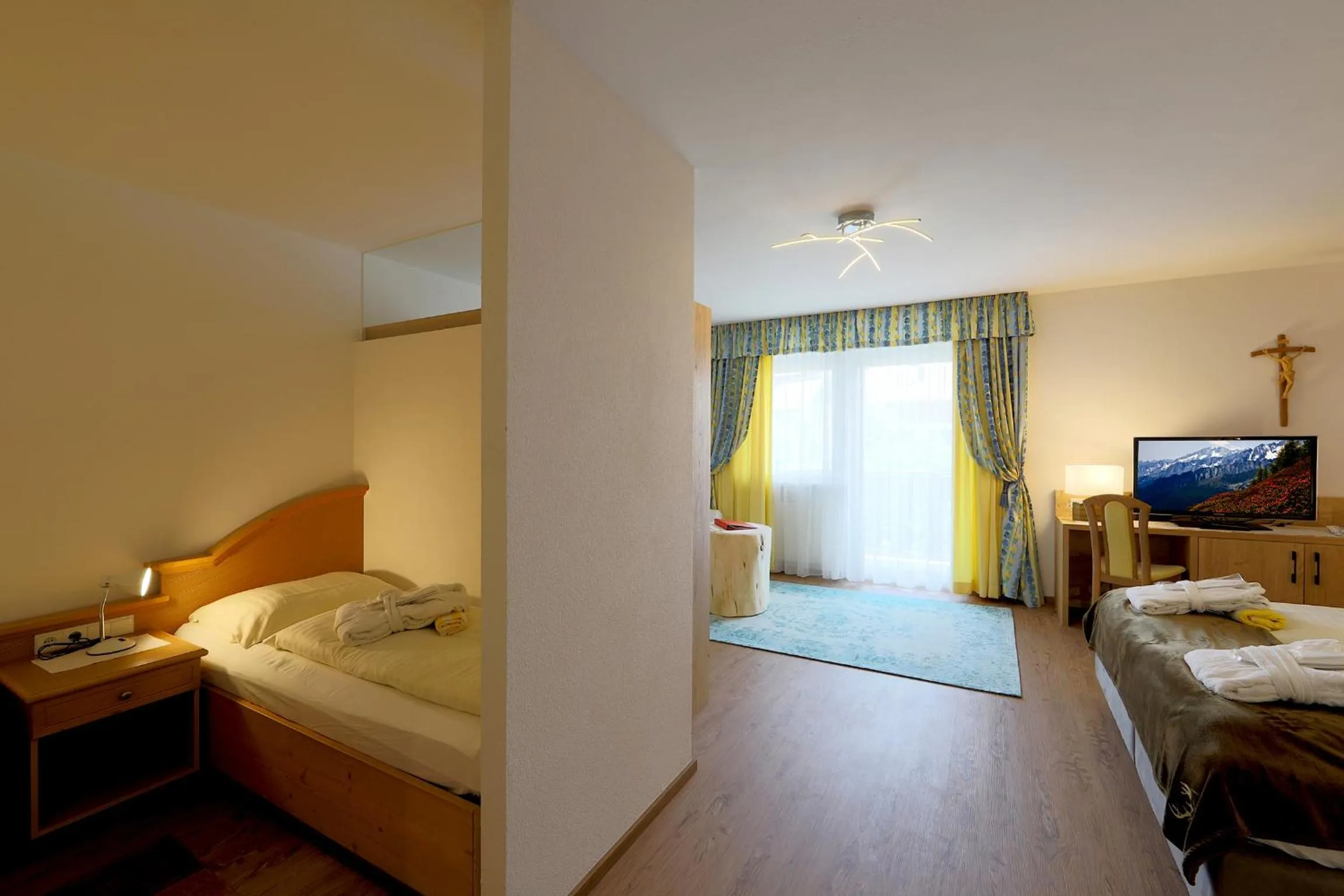 Photo of the whole room, Bed in Hotel Kristall