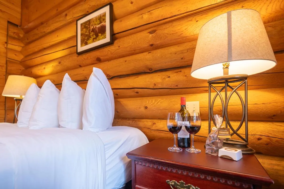 Drinks, Bed in Castle Mountain Chalets