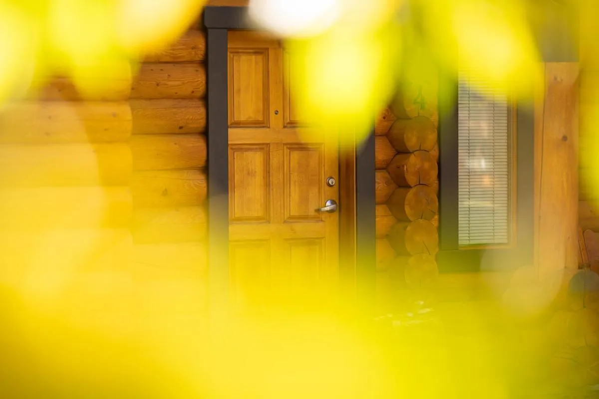 Facade/entrance in Castle Mountain Chalets