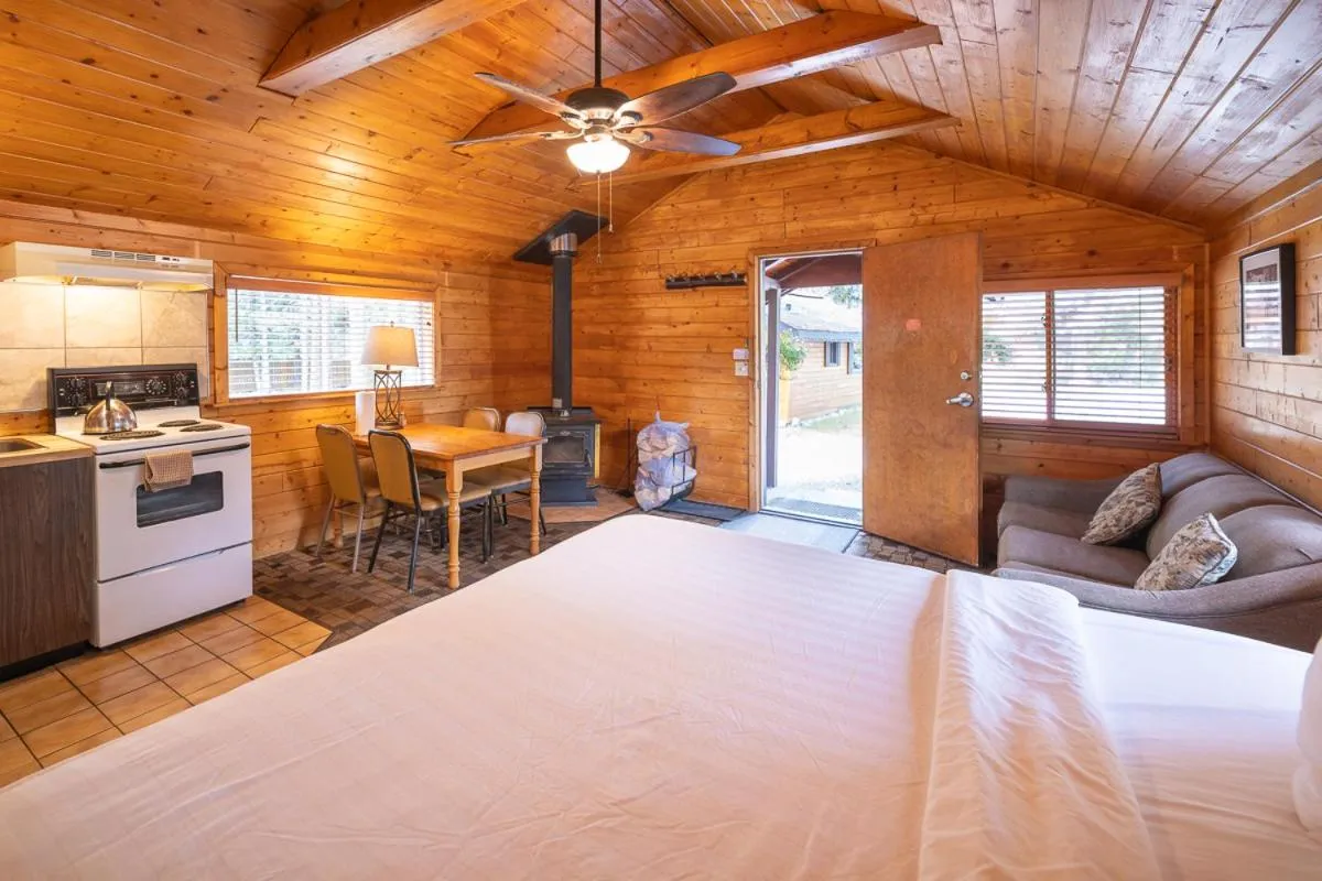 Bed in Castle Mountain Chalets