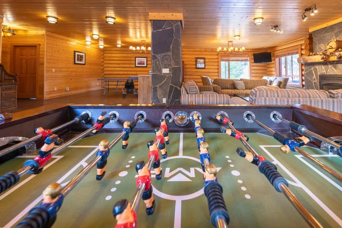 Game Room in Castle Mountain Chalets