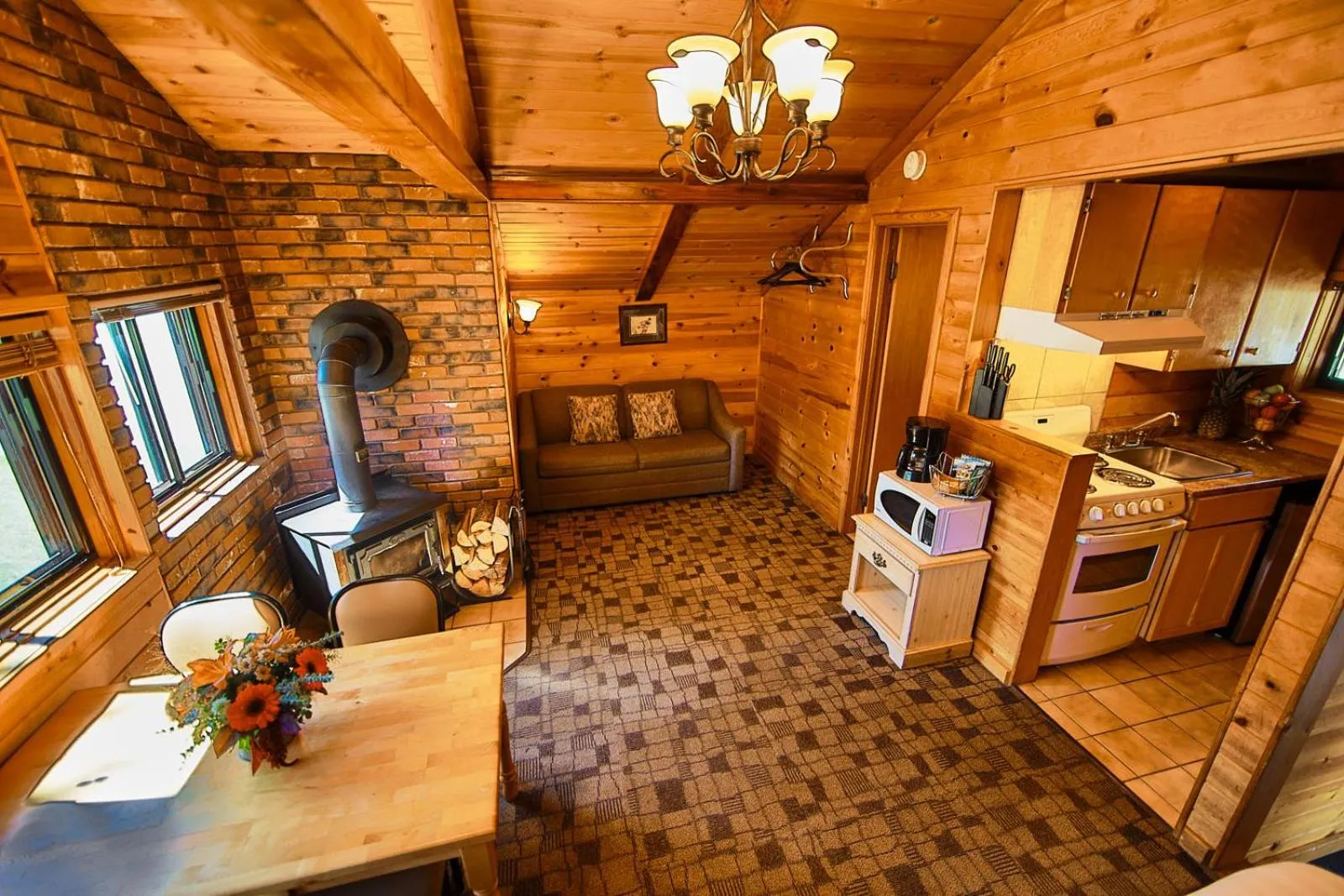 TV and multimedia in Castle Mountain Chalets