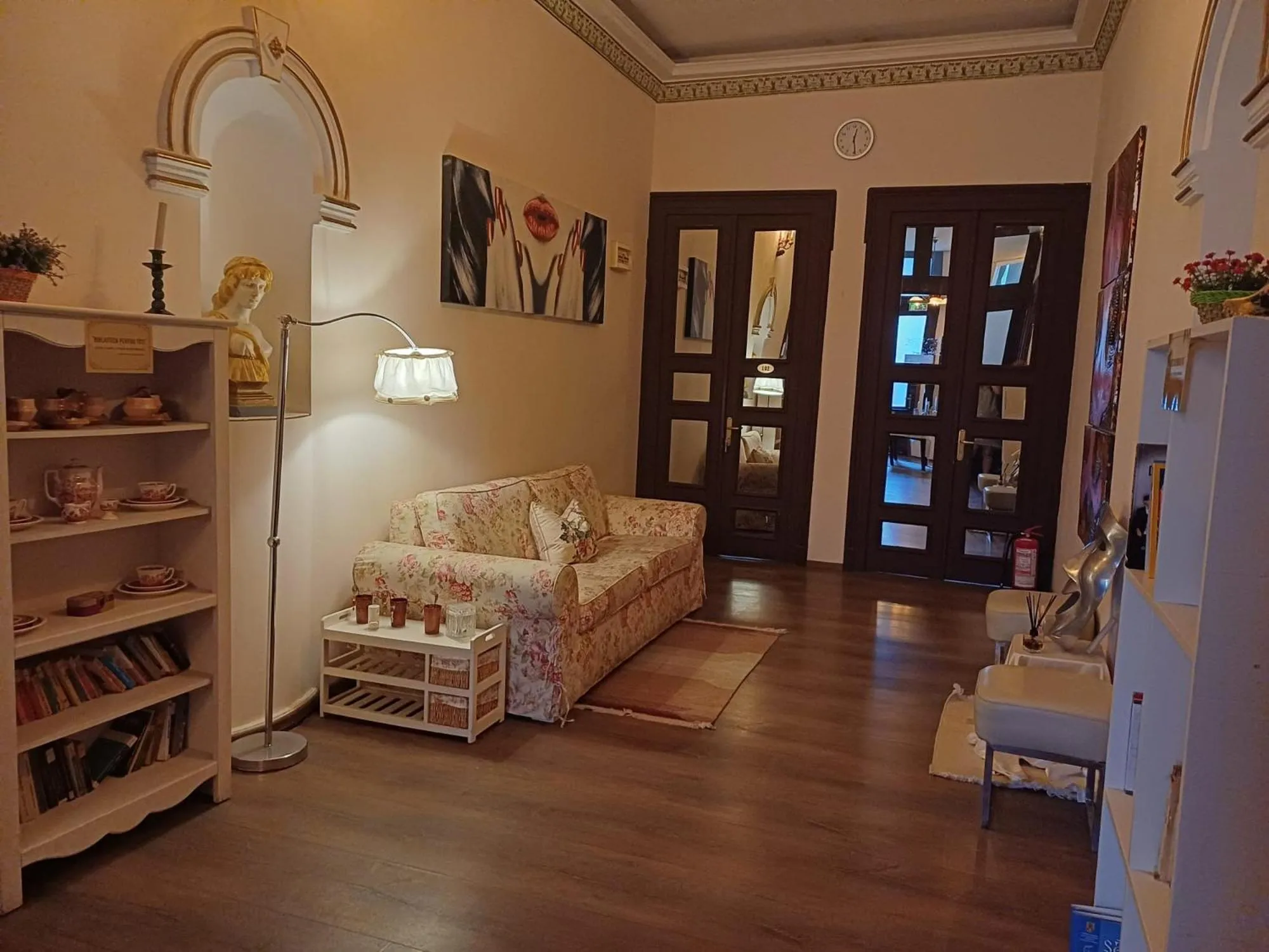 Bed in Bucharest Downtown Inn