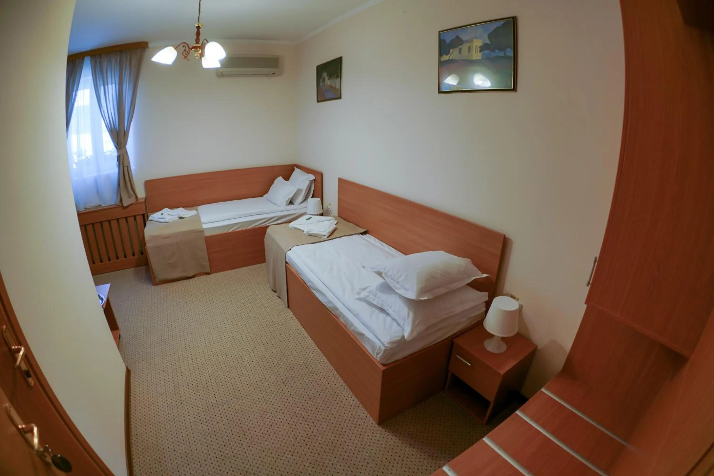 Bed in Bucharest Downtown Inn