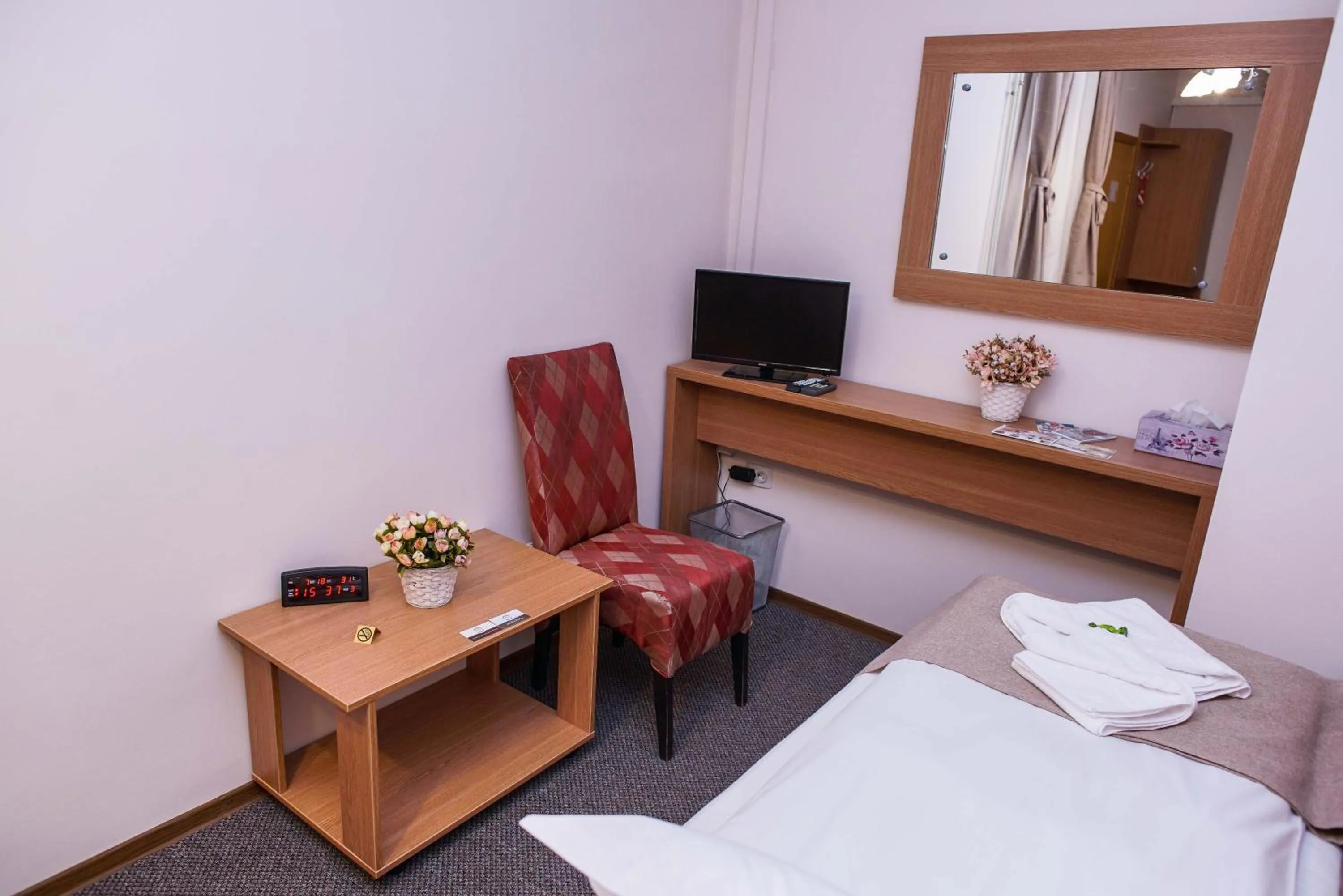 Bed in Bucharest Downtown Inn