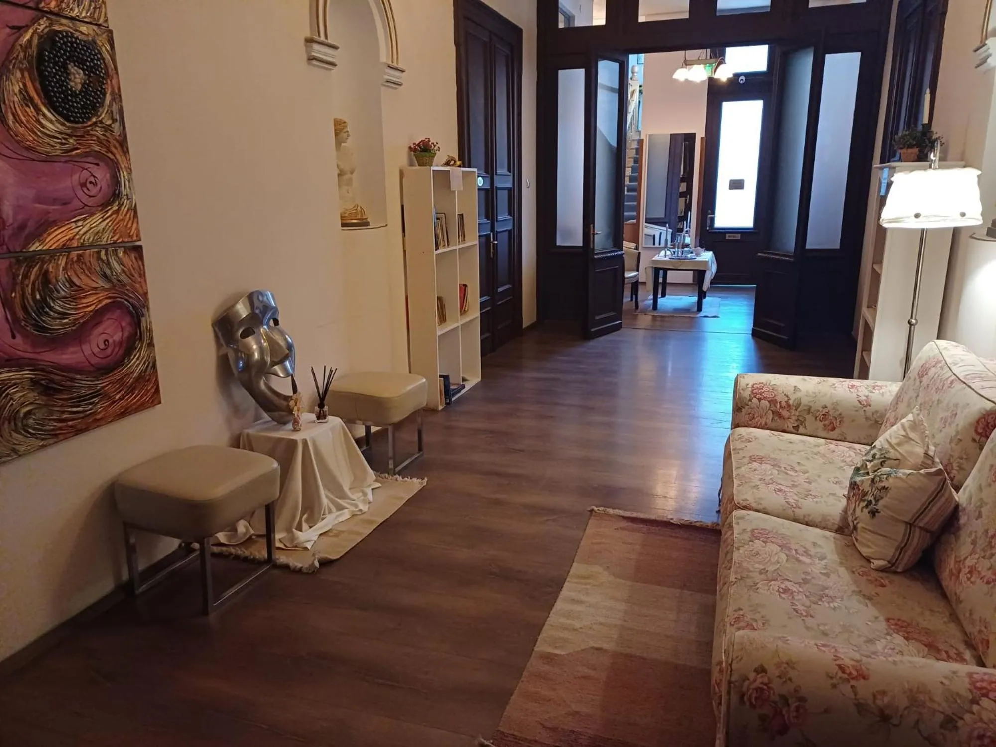 Bucharest Downtown Inn