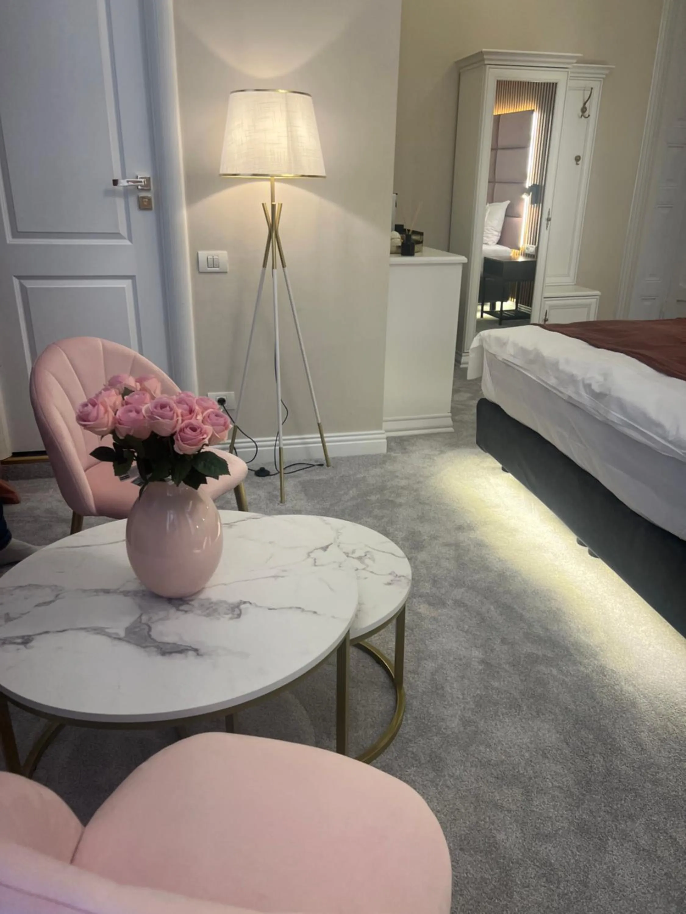 Bed in Bucharest Downtown Inn