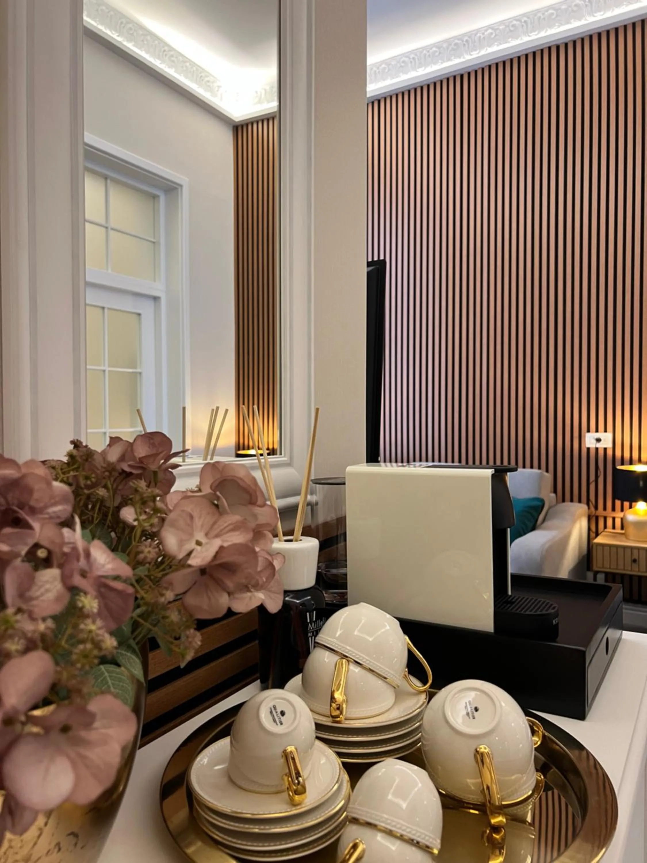 Living room in Bucharest Downtown Inn