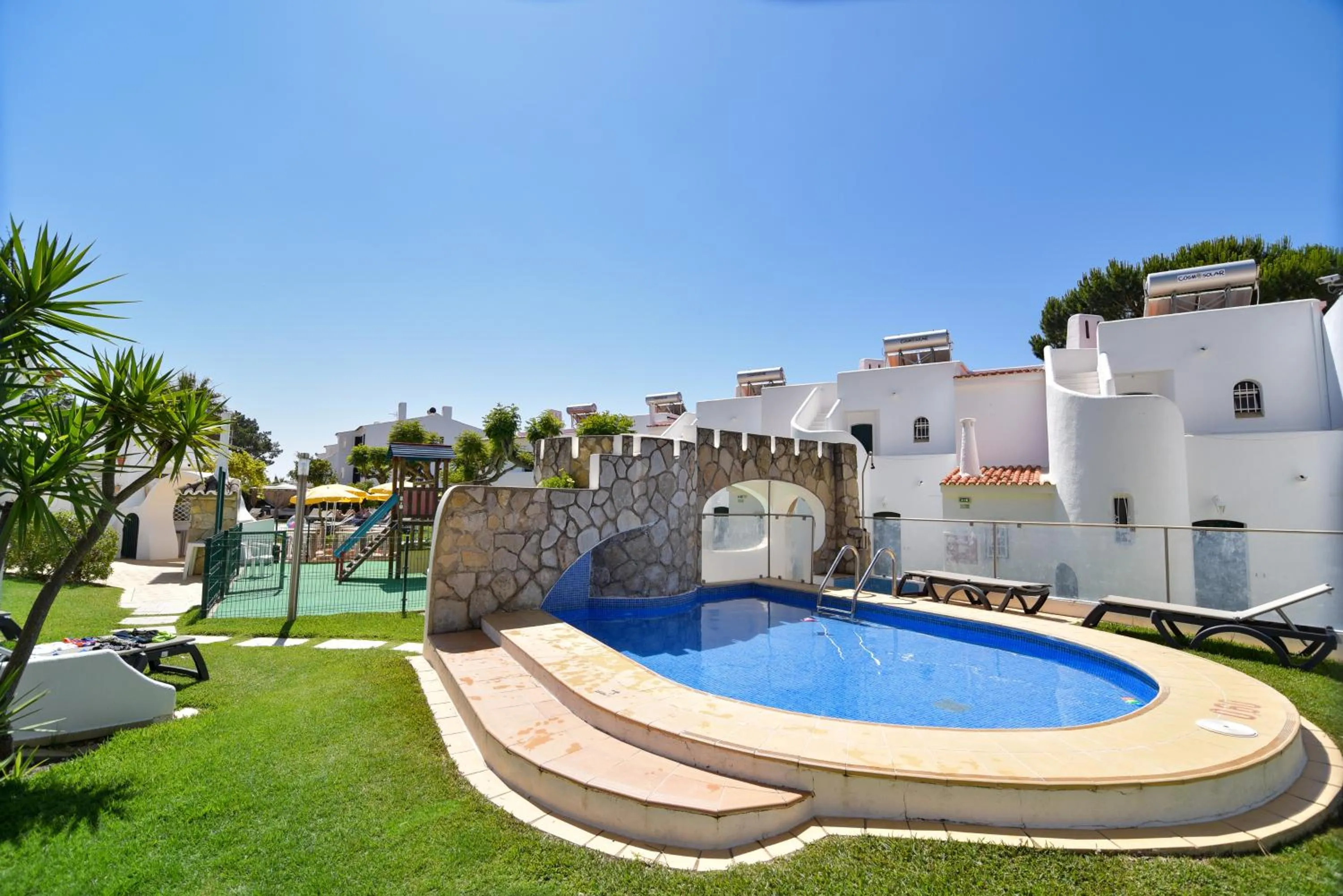 Swimming pool in Verde Pino