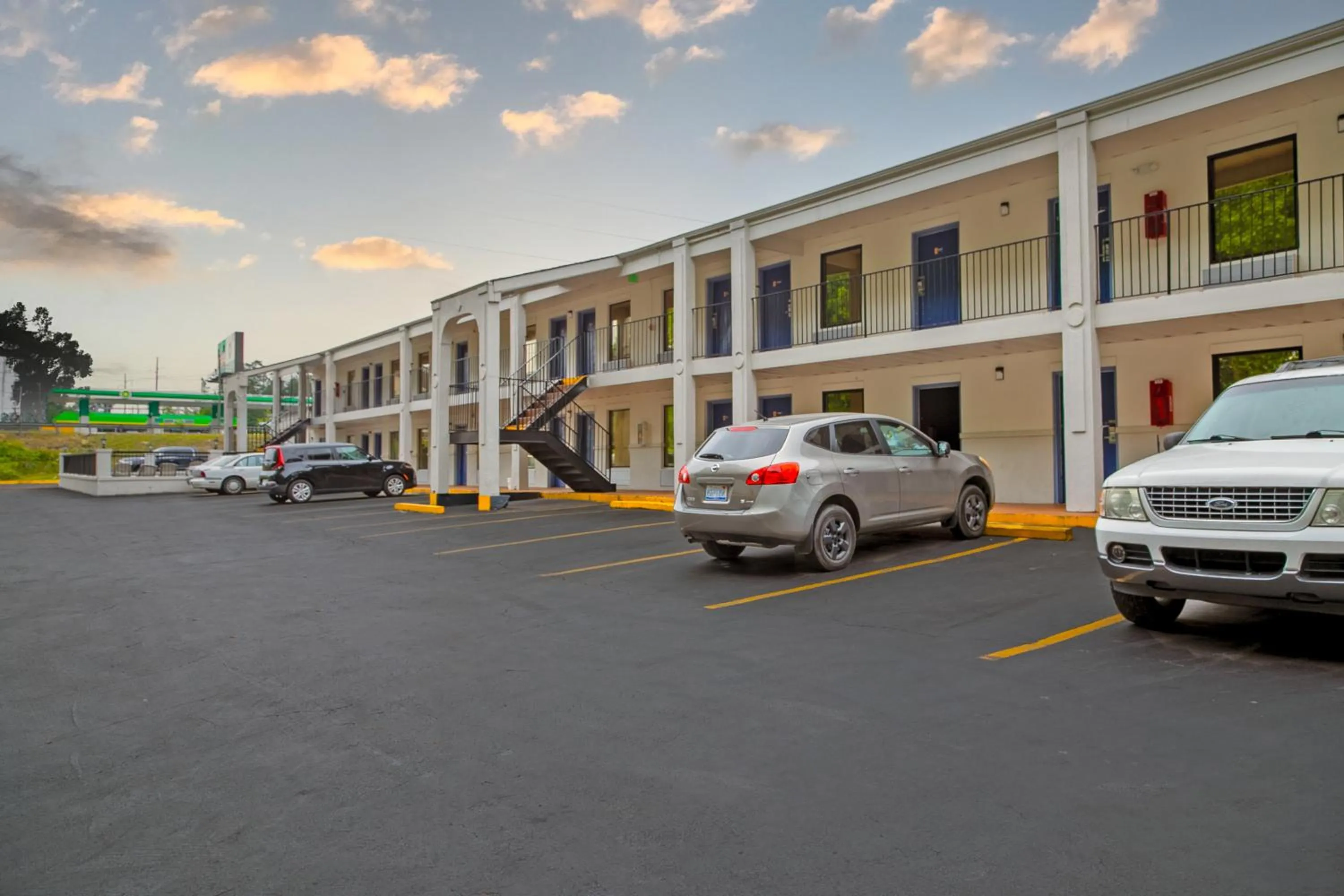 Property building in Days Inn by Wyndham Augusta Fort Eisenhower