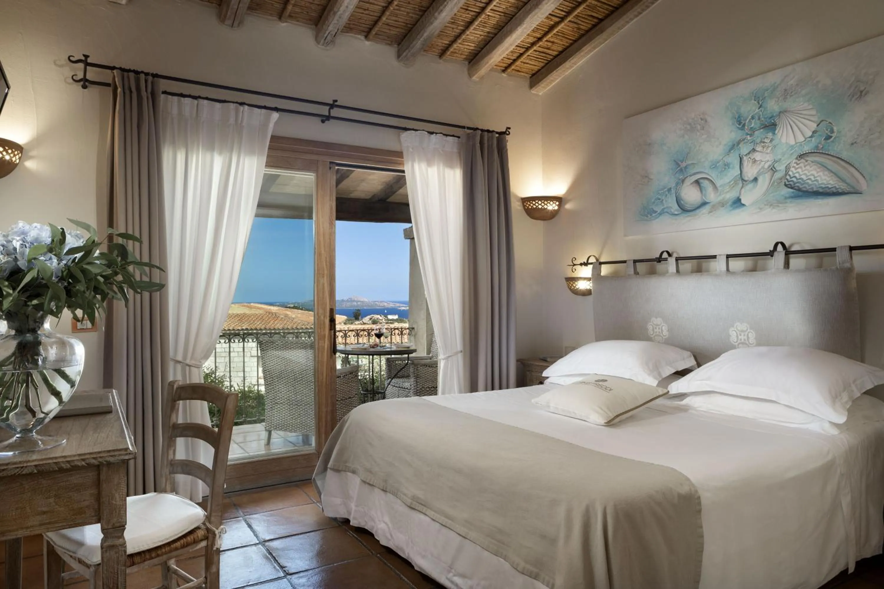 View (from property/room), Bed in Hotel Li Finistreddi