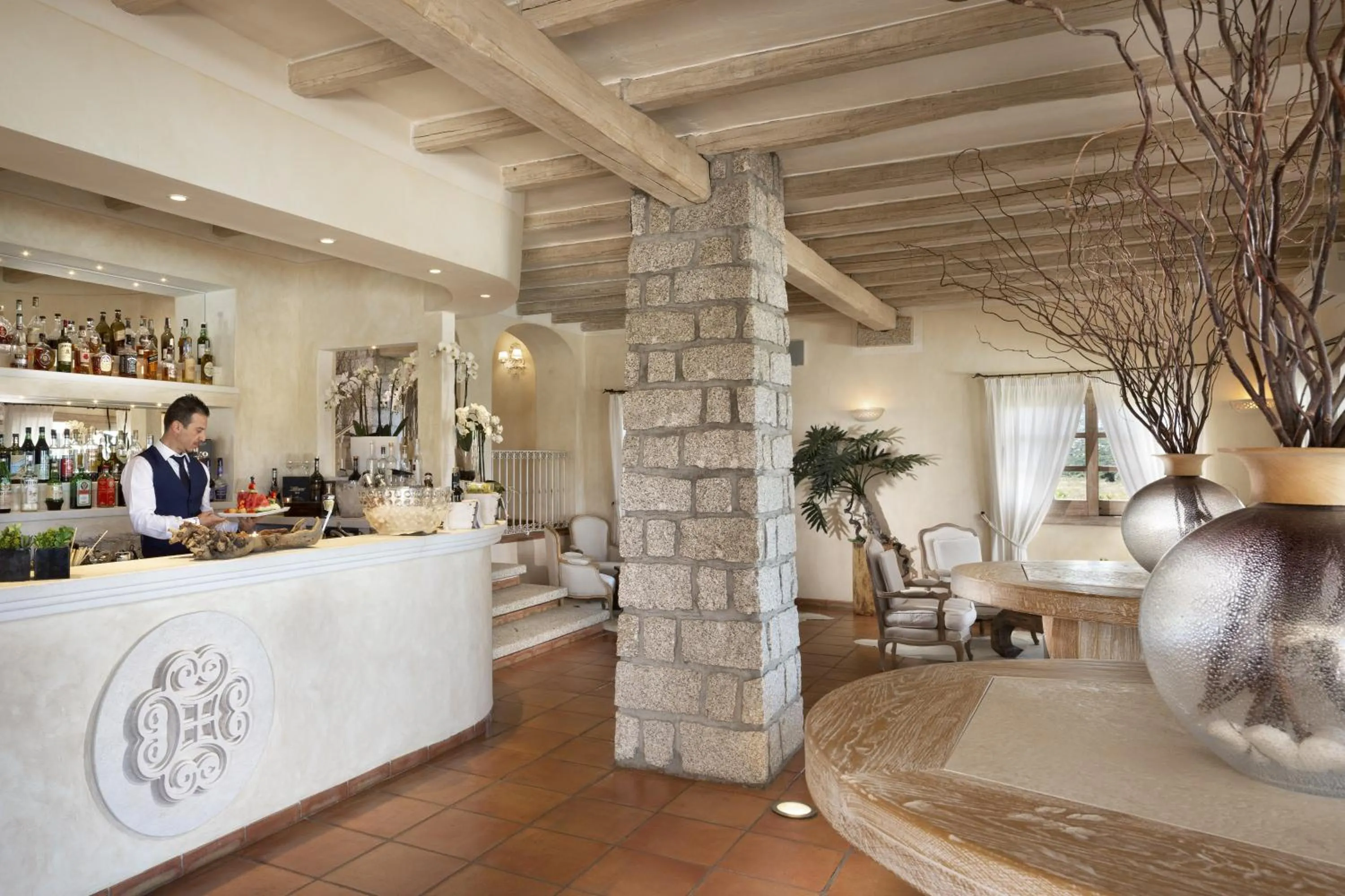 Lounge or bar in Hotel Li Finistreddi