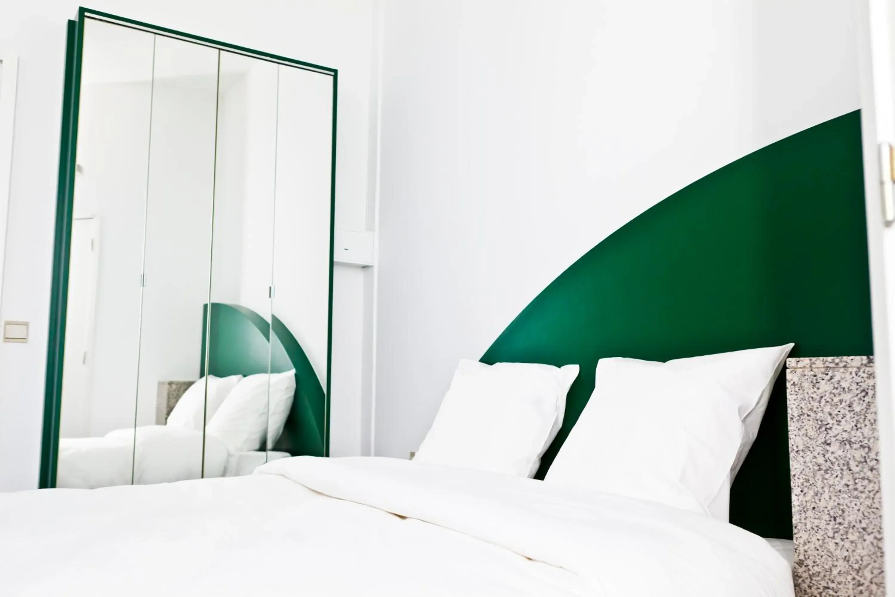 Standard Single Room in Hotel Siru Brussels Standard Single Room in Hotel Siru Brussels