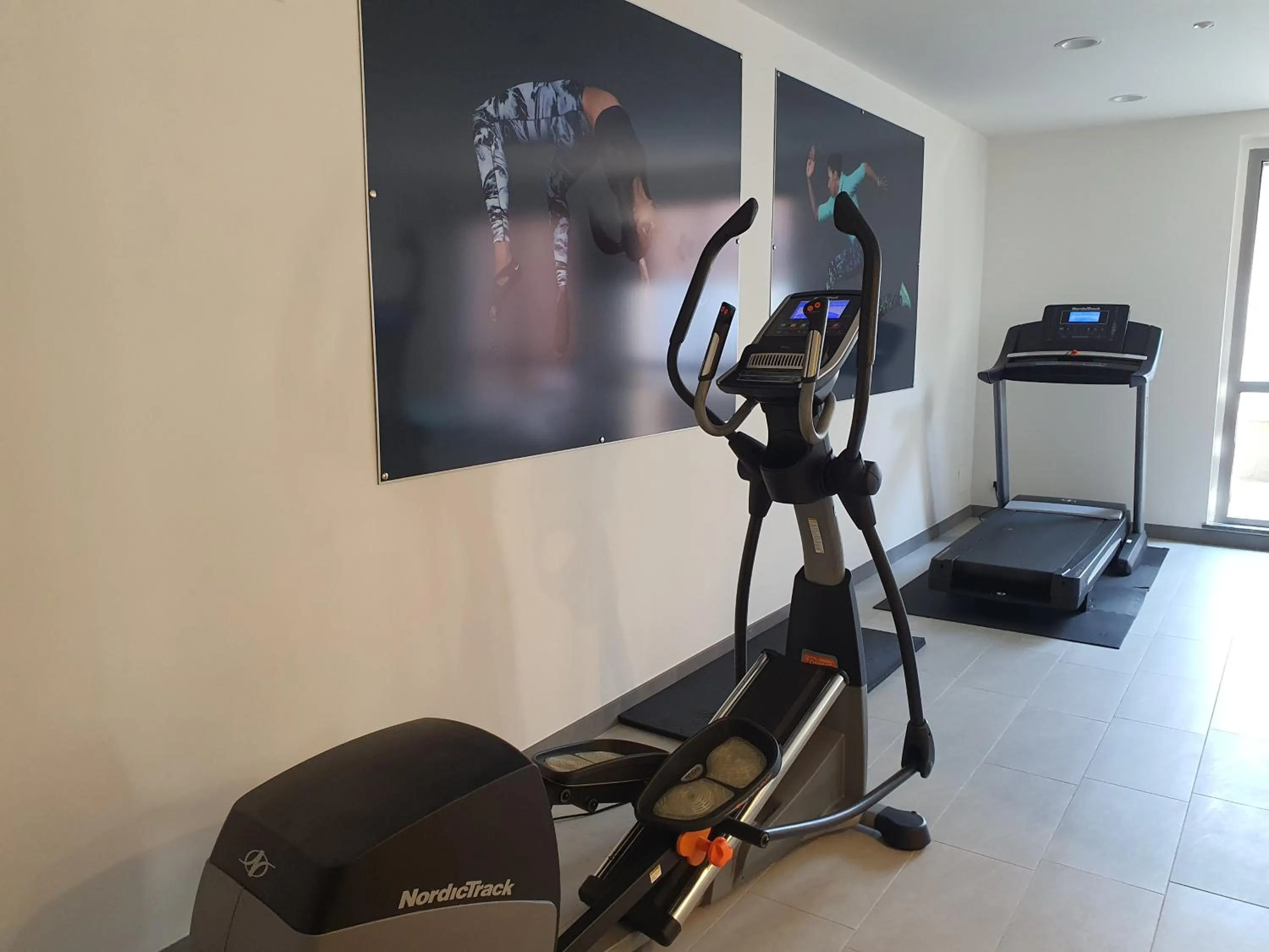 Fitness centre/facilities in Hotel Motel 2