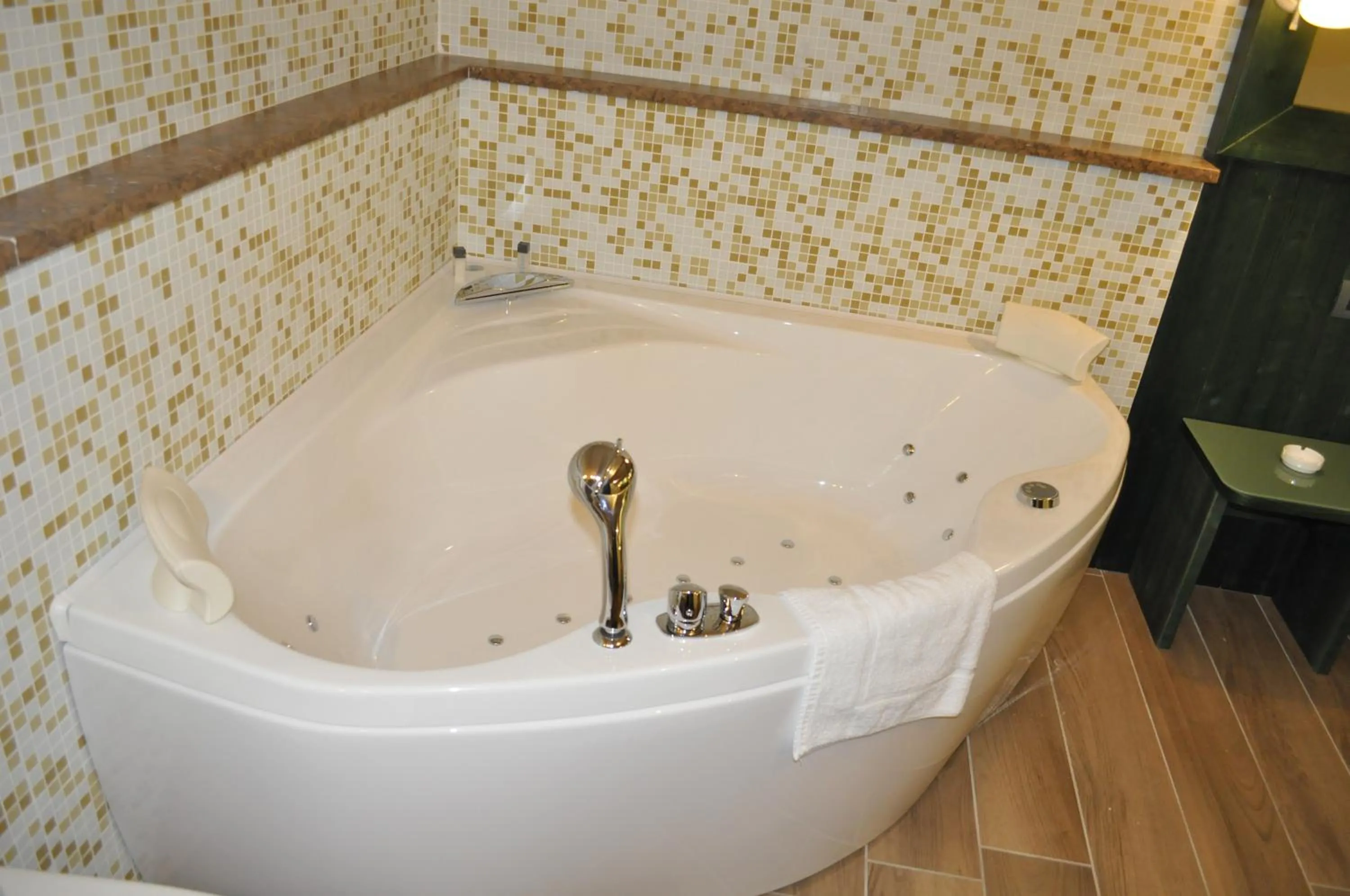 Bathroom in Hotel Motel 2