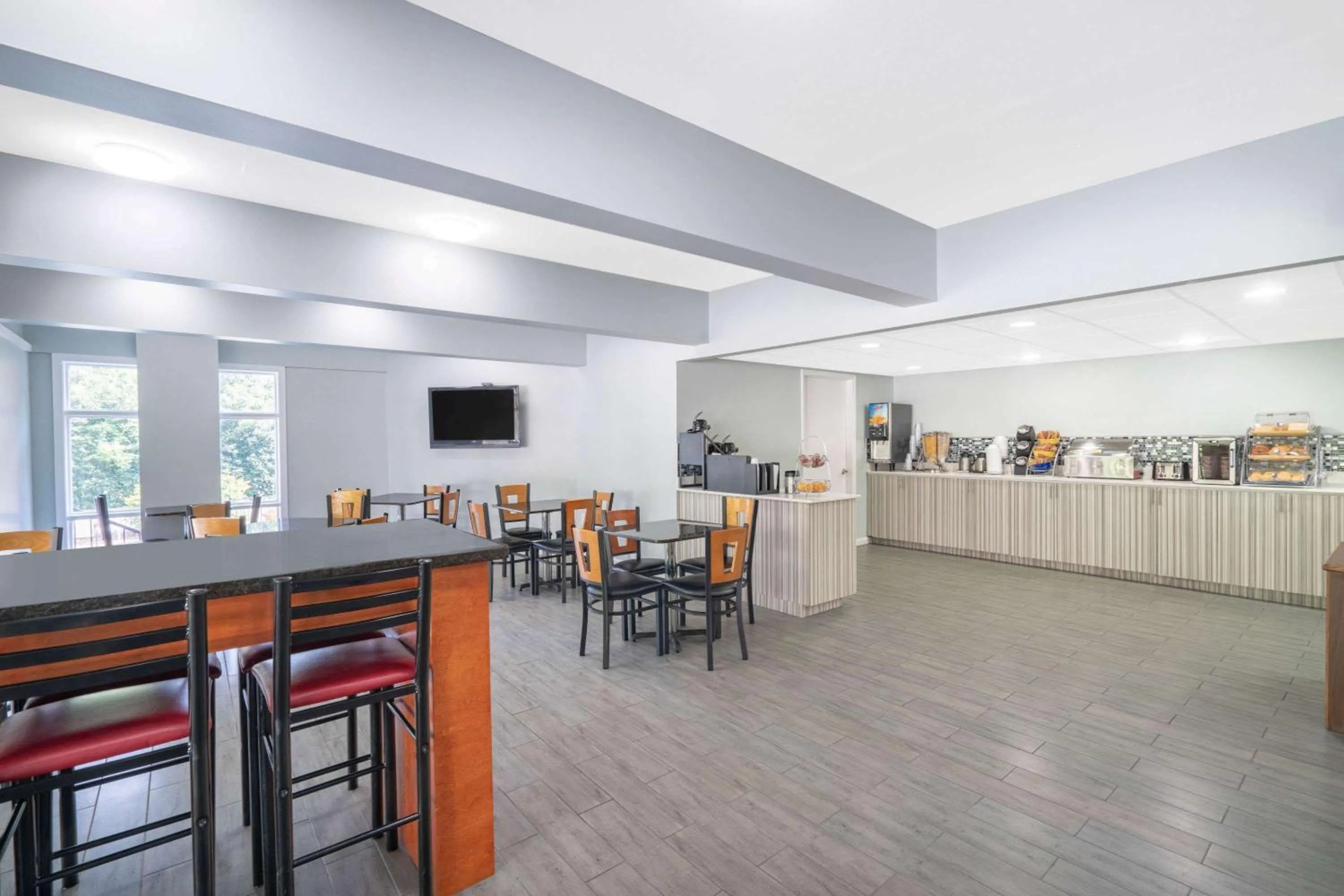 Restaurant/places to eat in Gatlinburg River Inn