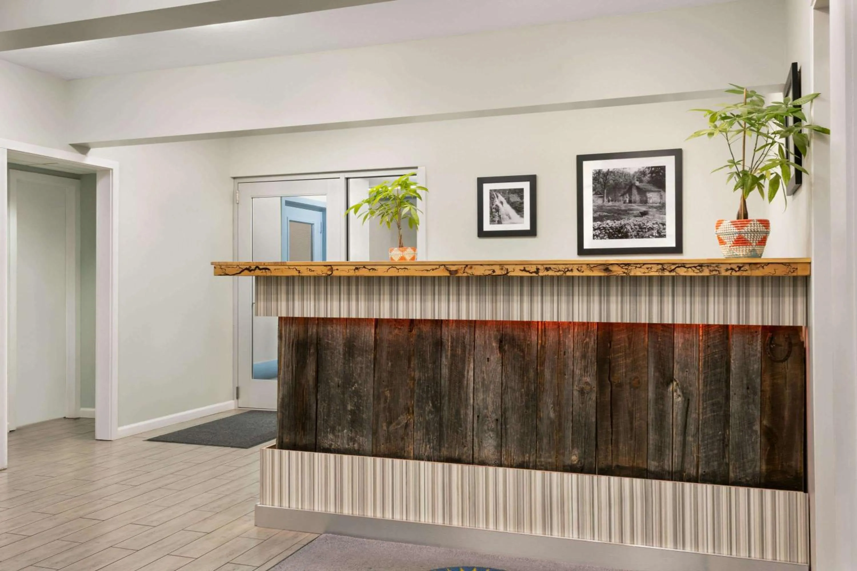 Lobby or reception in Gatlinburg River Inn