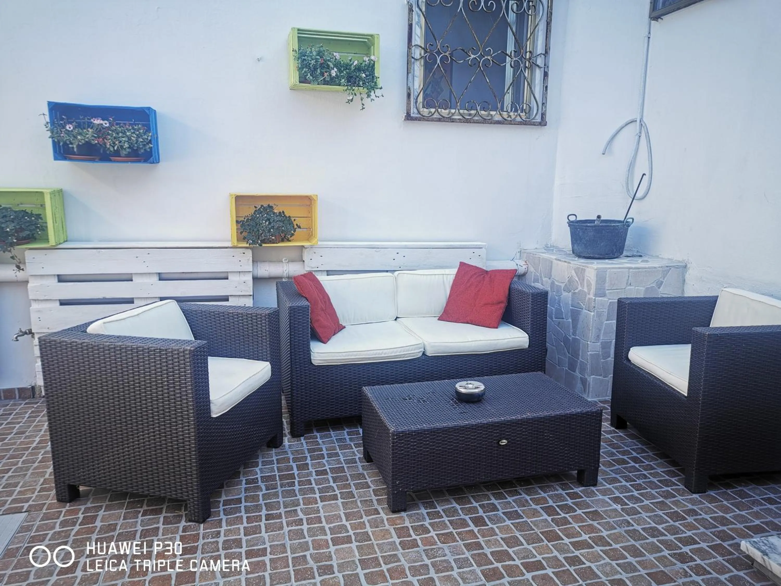 Seating area in Magnolia