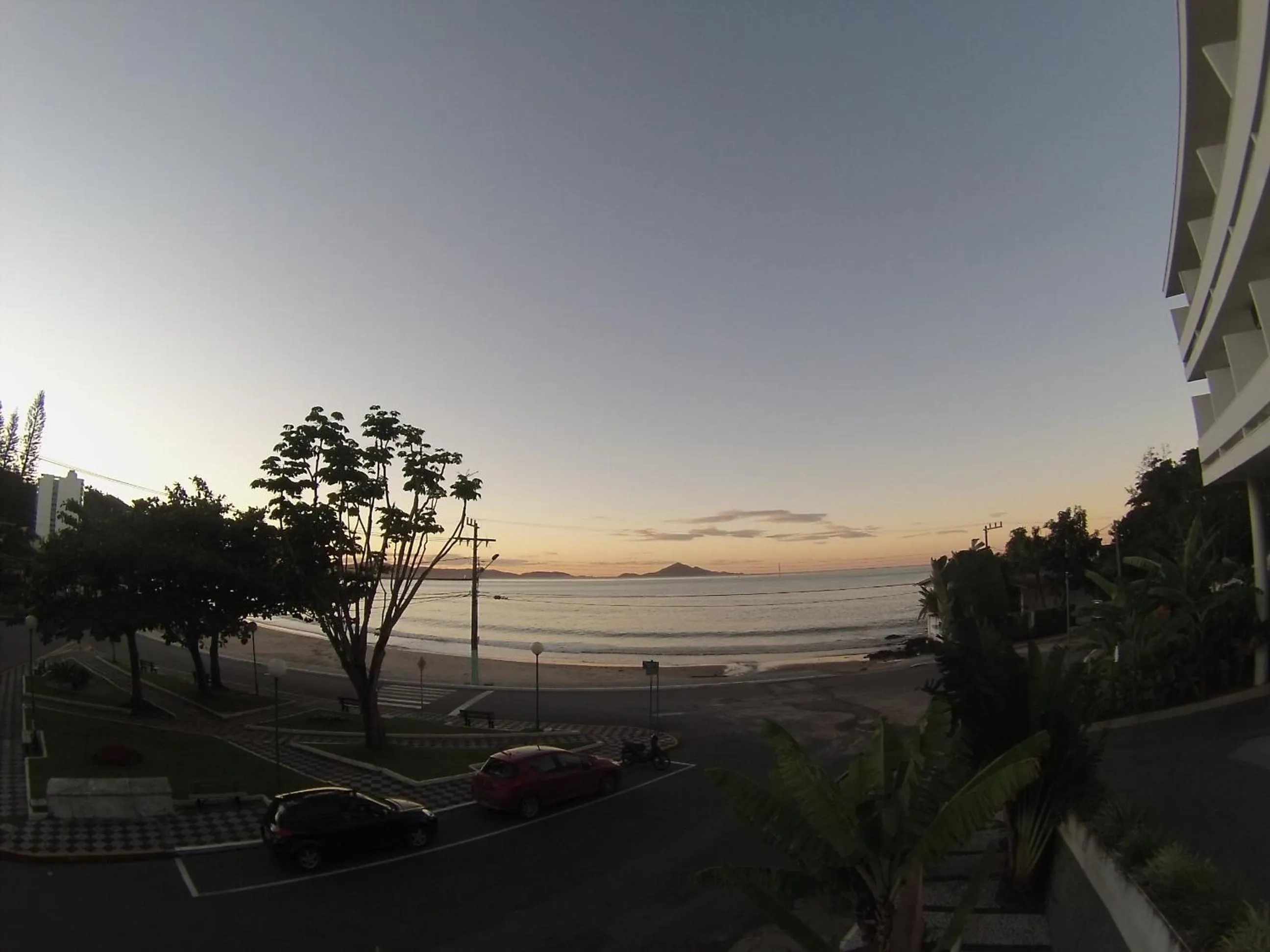 Beach in Hotel Marambaia Cabeçudas - frente mar