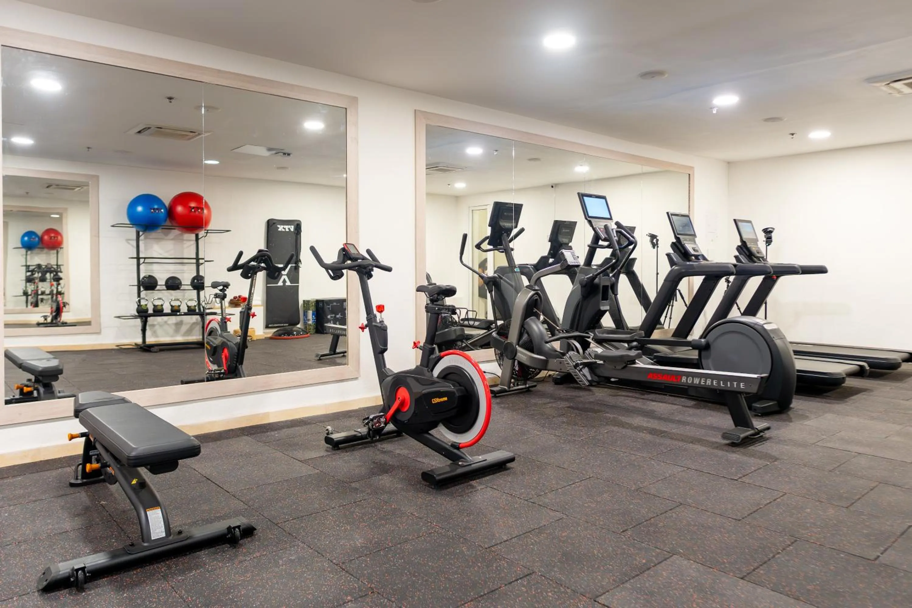 Fitness centre/facilities in Nacar Hotel Cartagena, Curio Collection by Hilton