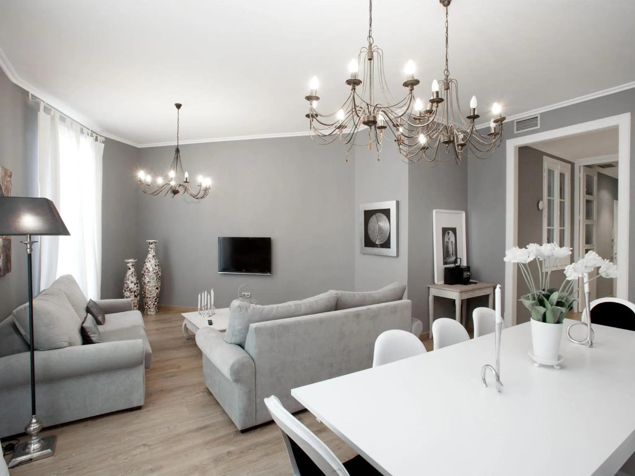 Living room in BCN Rambla Catalunya Apartments