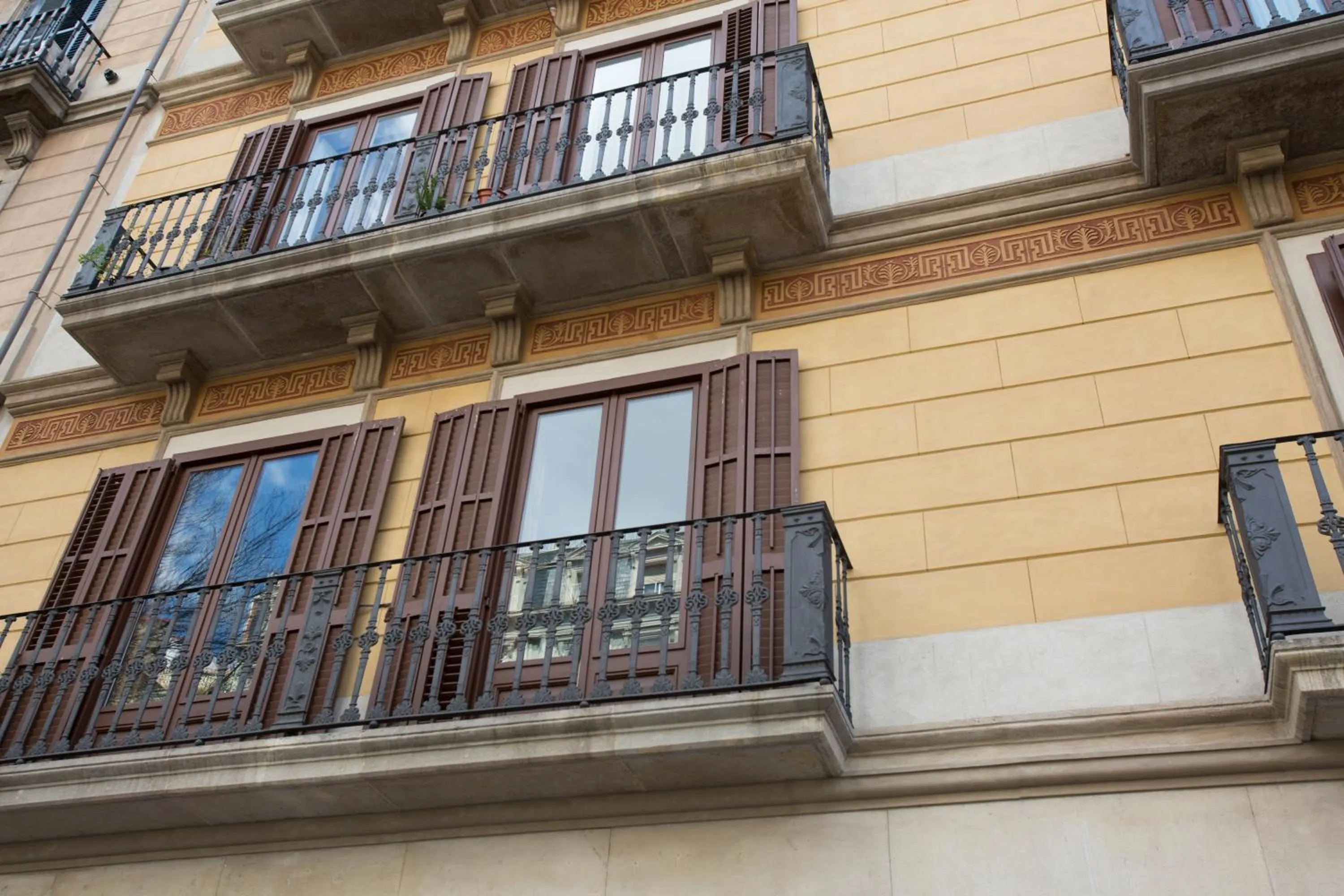 BCN Rambla Catalunya Apartments