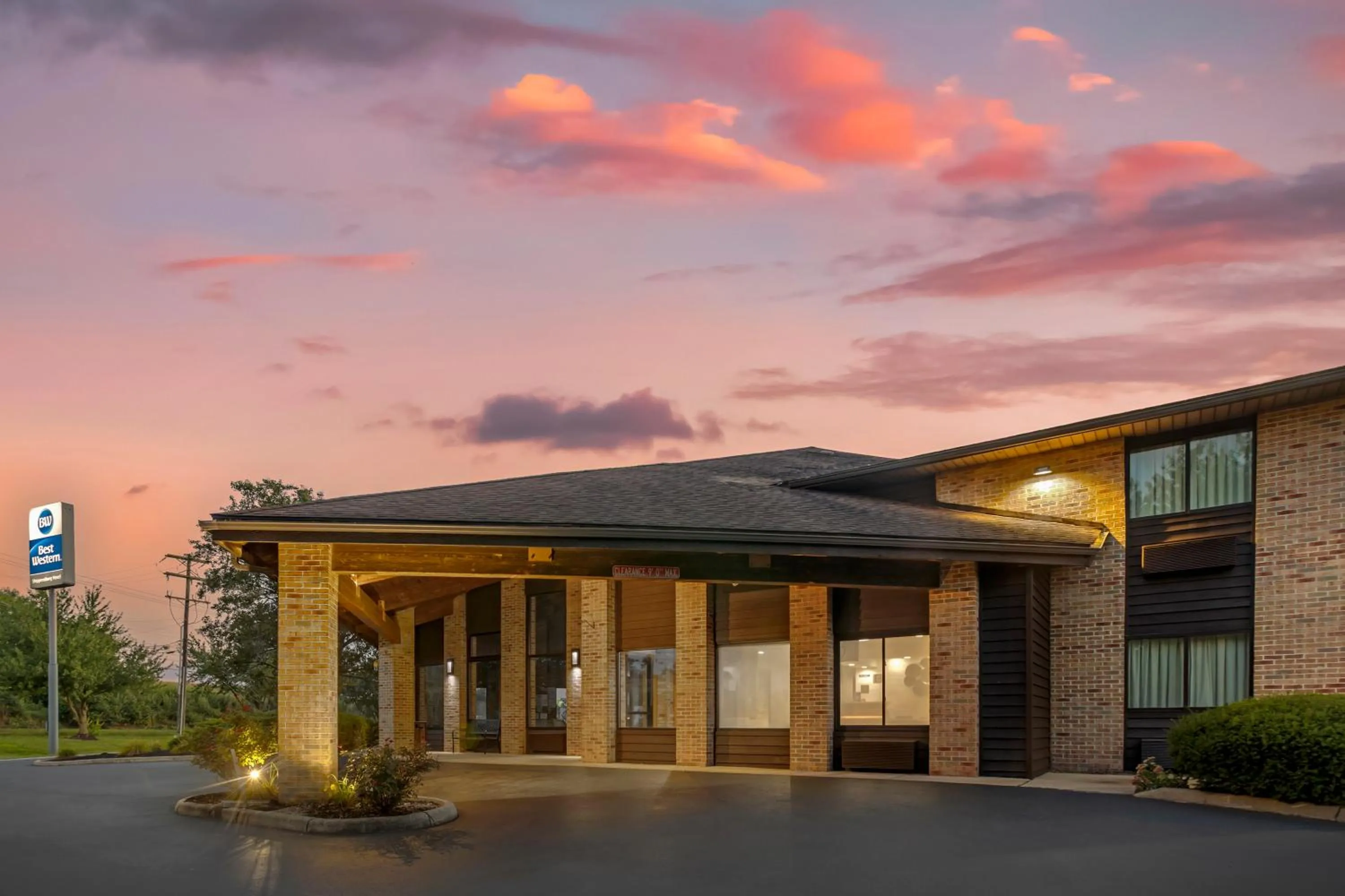 Property building in Best Western Shippensburg