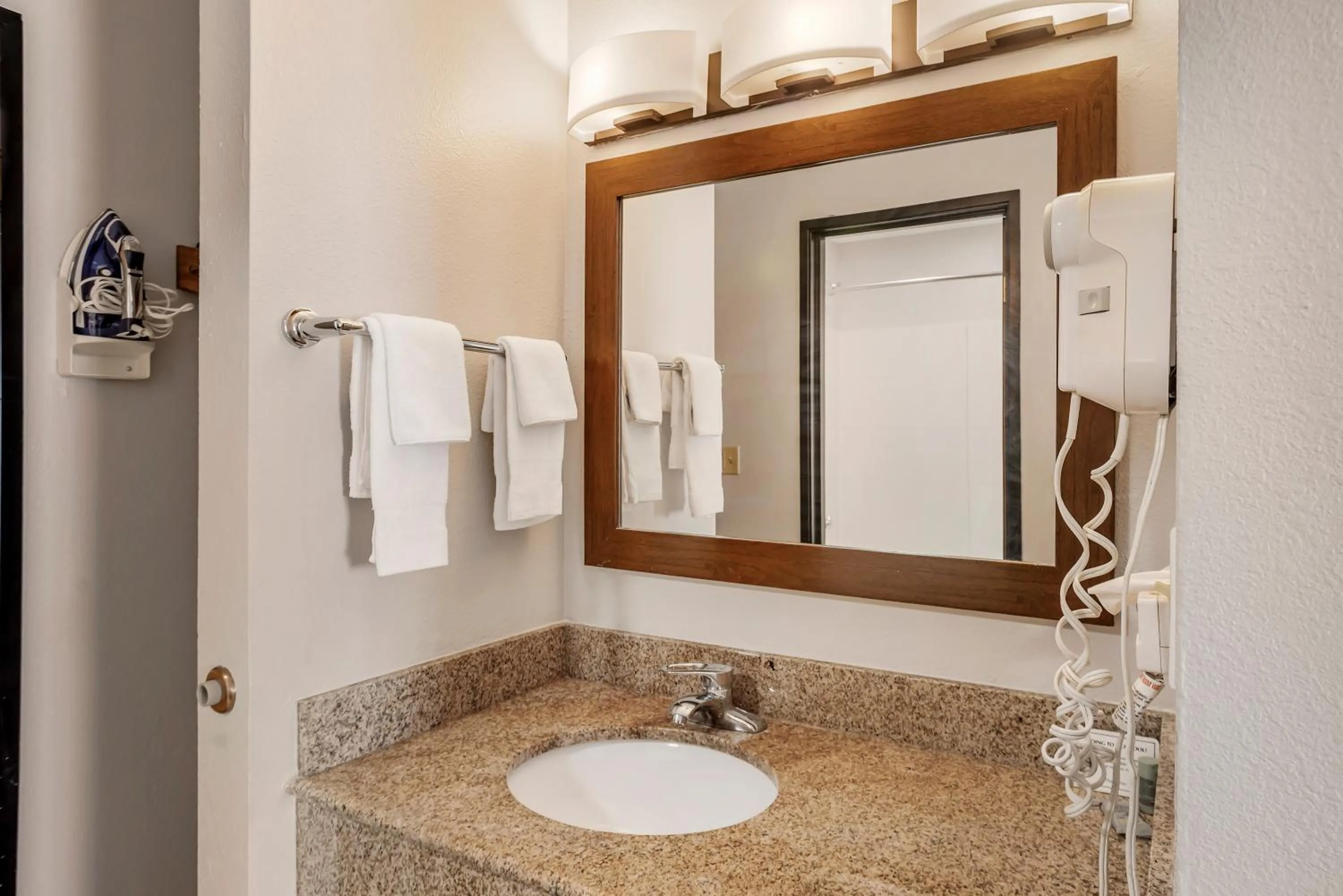 hair dryier in Best Western Shippensburg