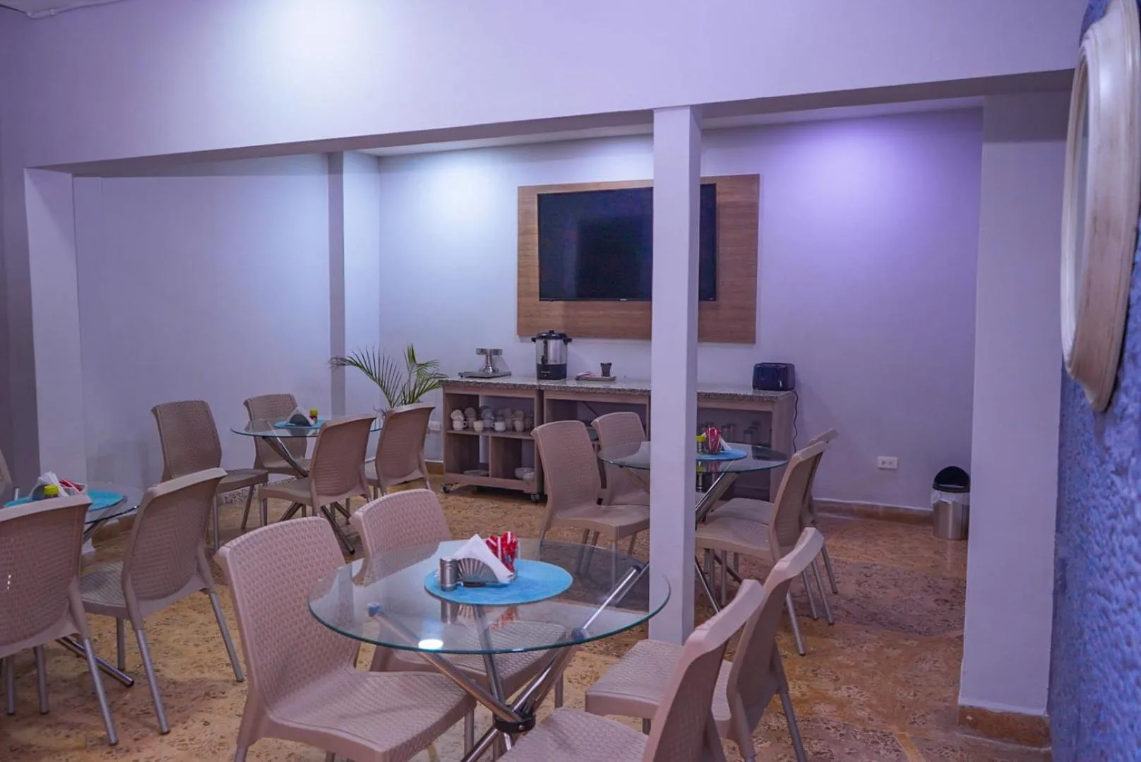 Dining area in Hotel Palmas del Estadio