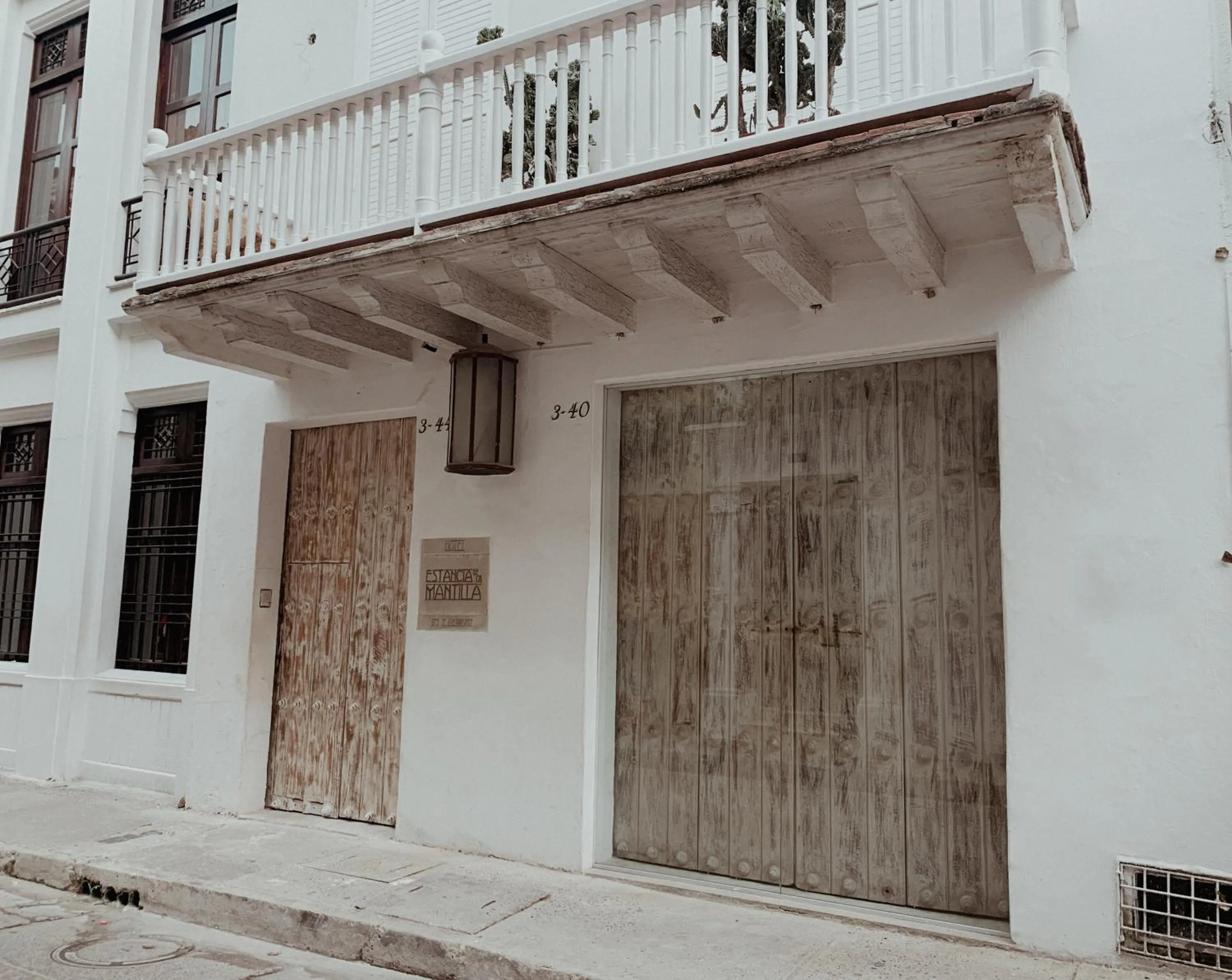 Facade/entrance in Hotel Casa La Mantilla by Faranda Boutique
