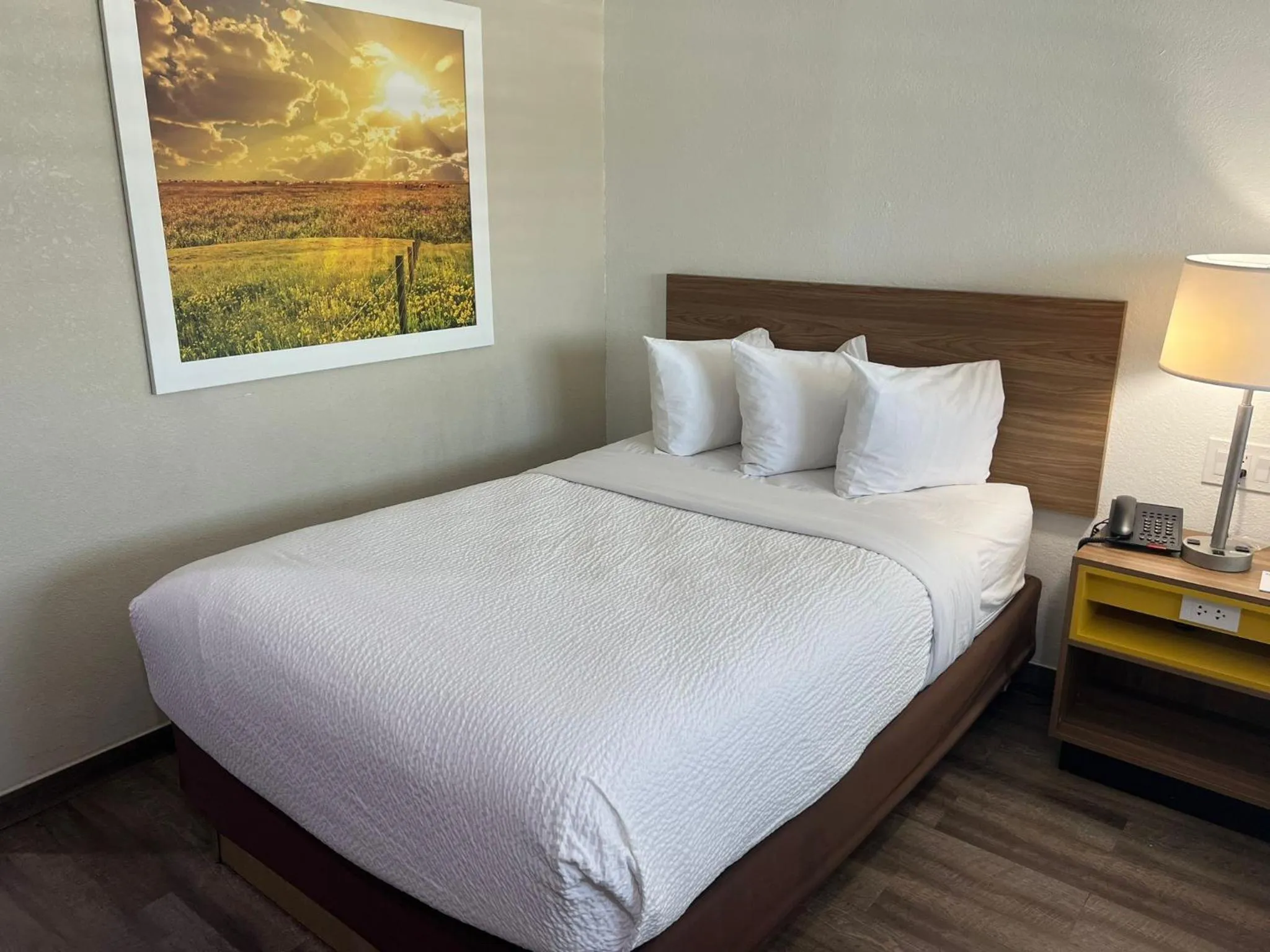 Bed in Days Inn by Wyndham El Centro