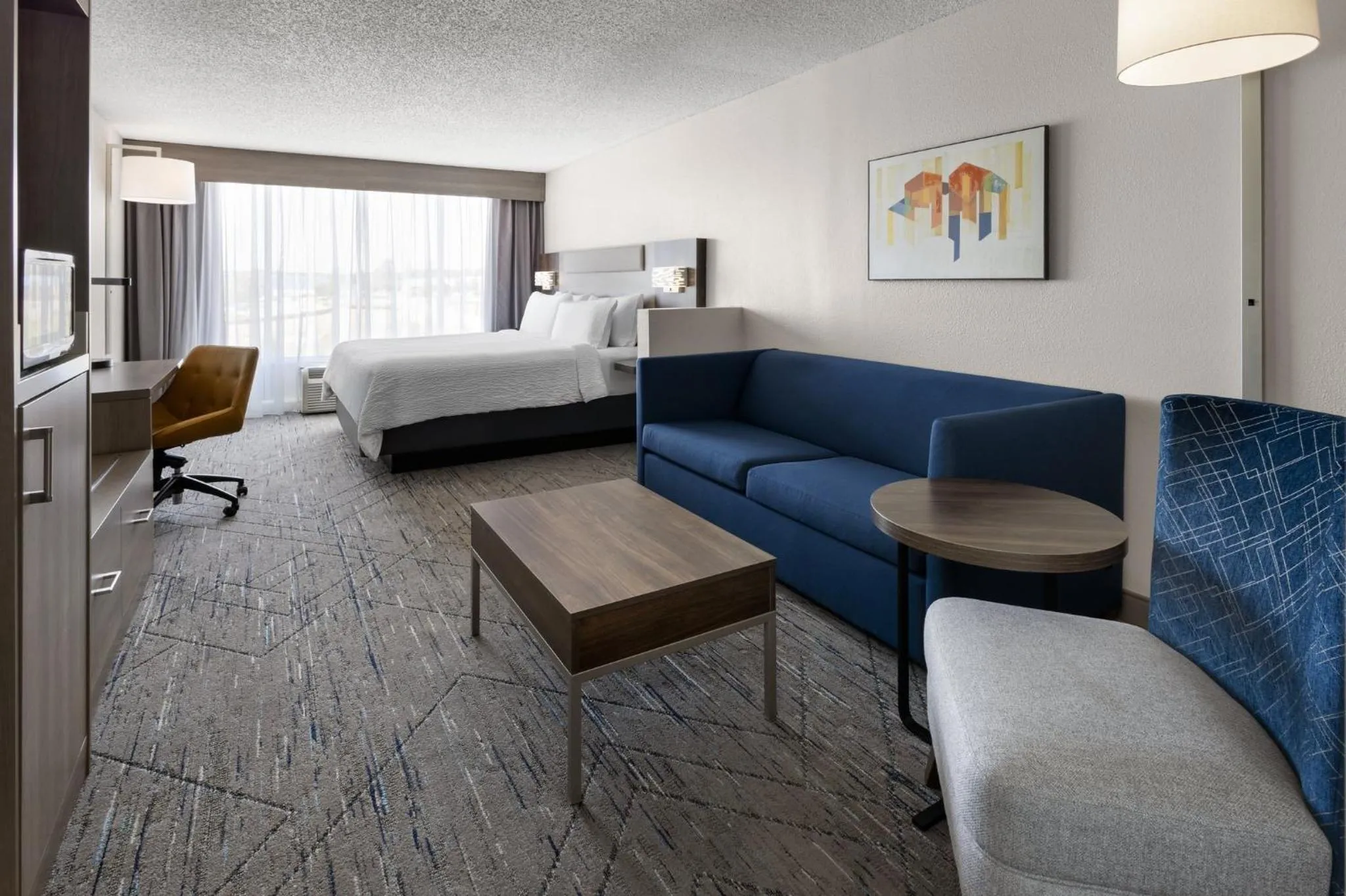 Photo of the whole room, Bed in Holiday Inn Express and Suites Newberry by IHG