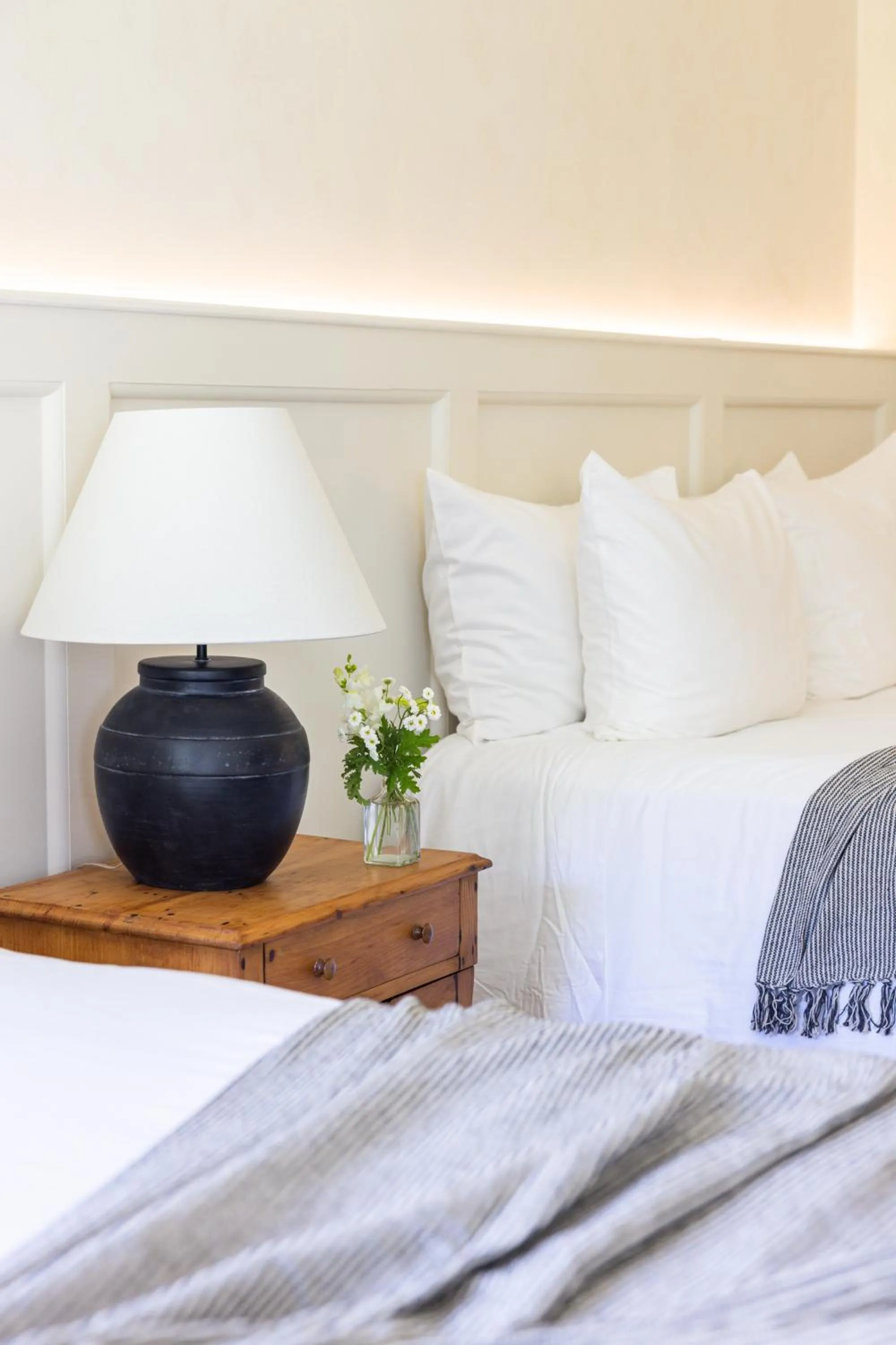 Bed in The Litchfield Inn