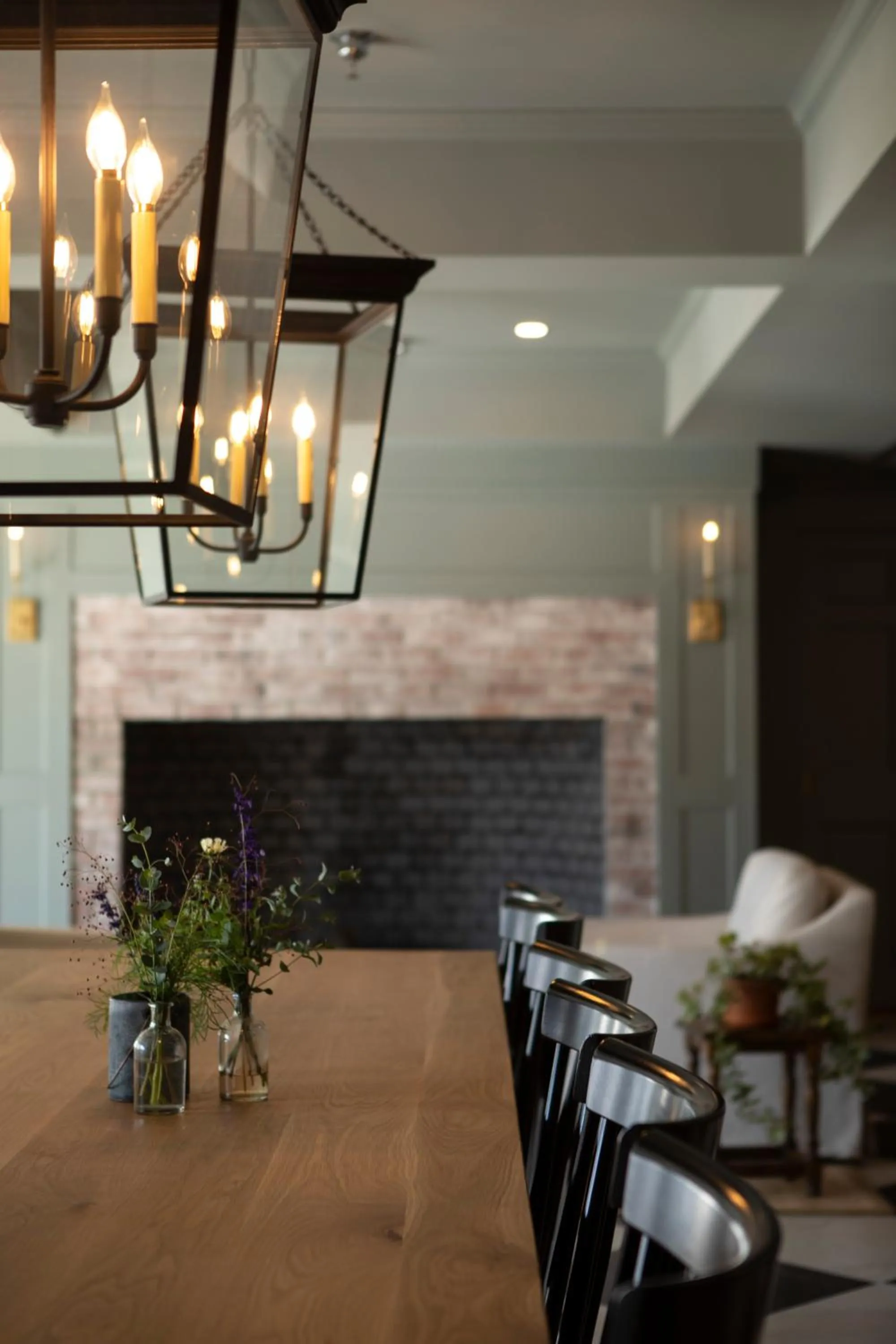 Communal lounge/ TV room in The Litchfield Inn