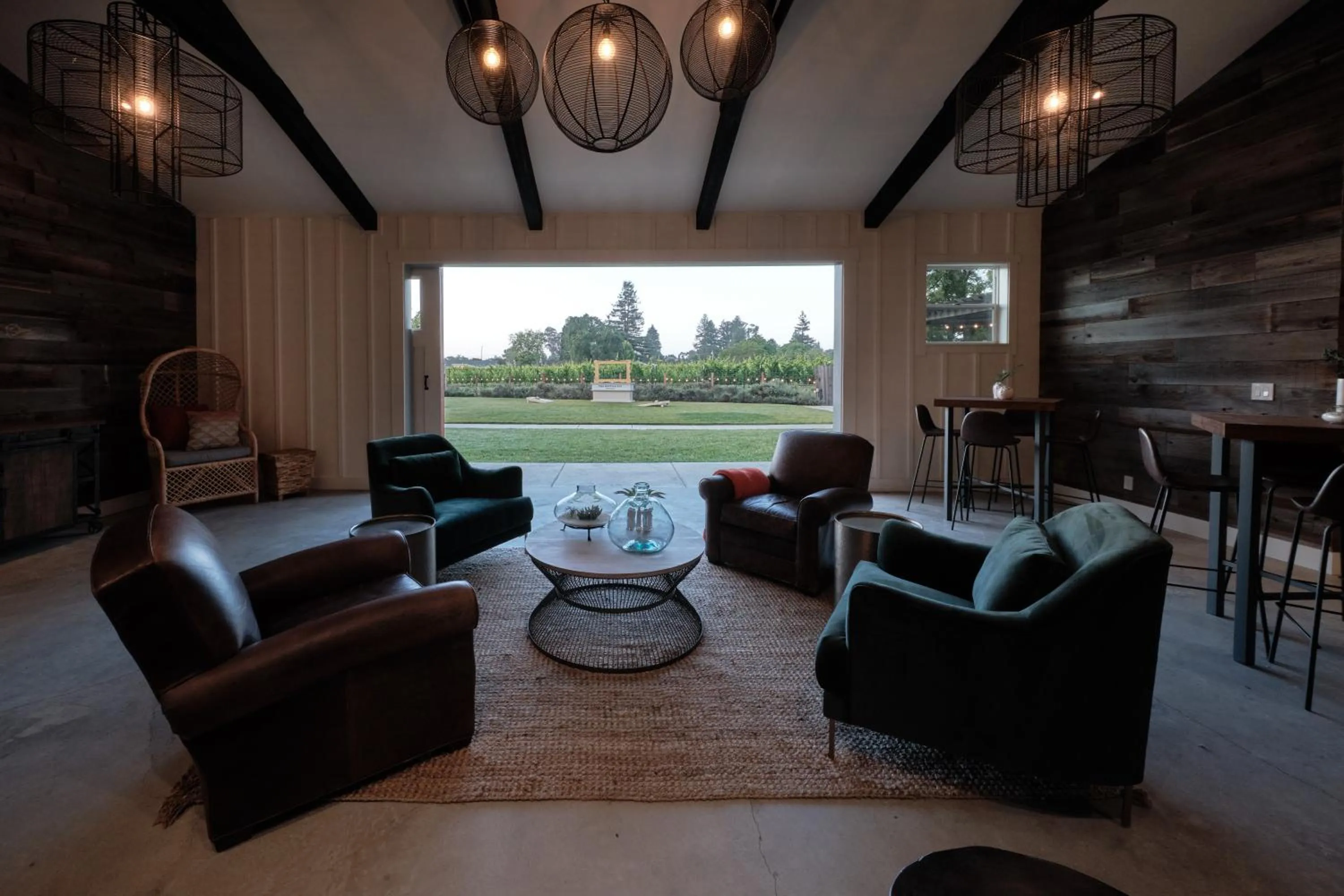 Living room in The Setting Inn Napa Valley