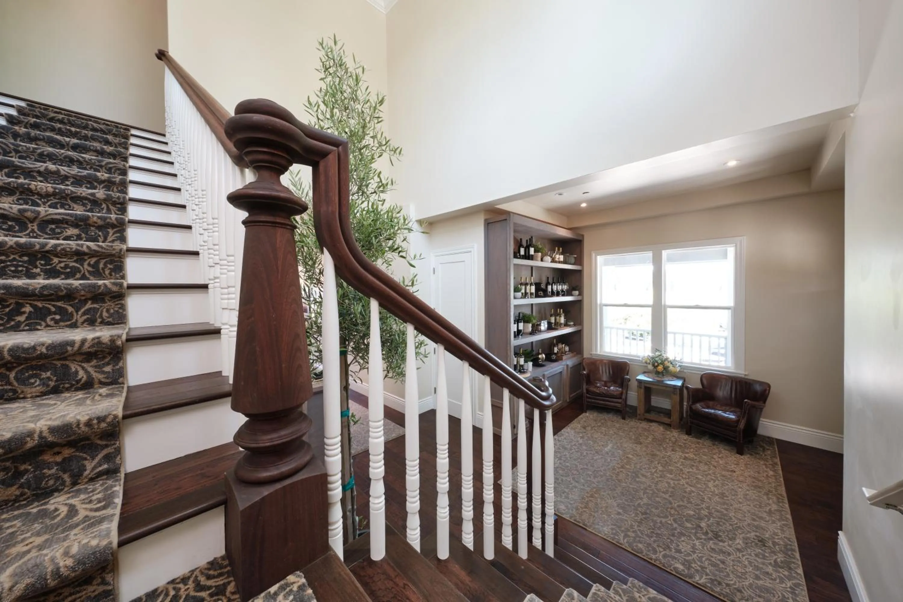 Lobby or reception in The Setting Inn Napa Valley