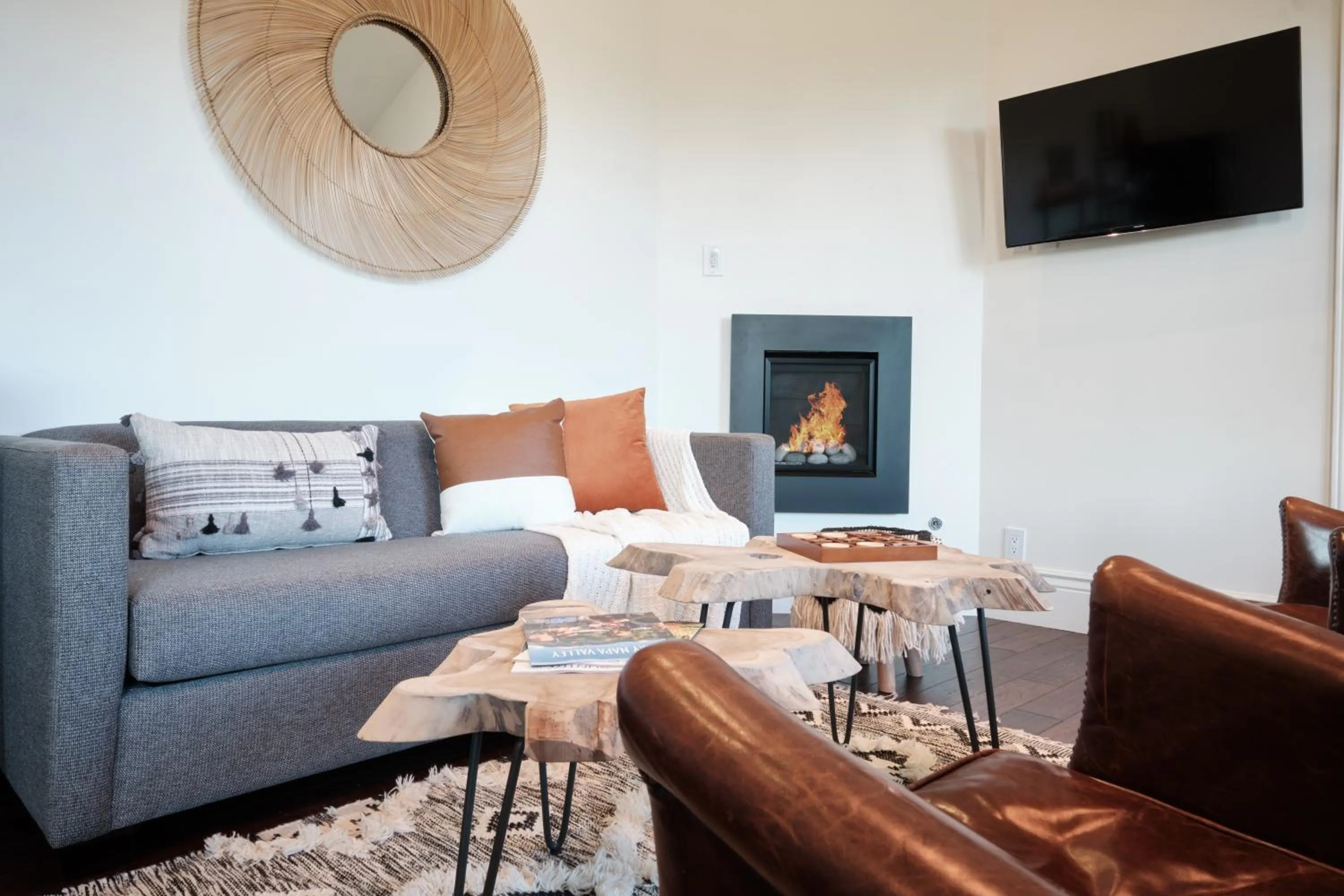 TV and multimedia in The Setting Inn Napa Valley