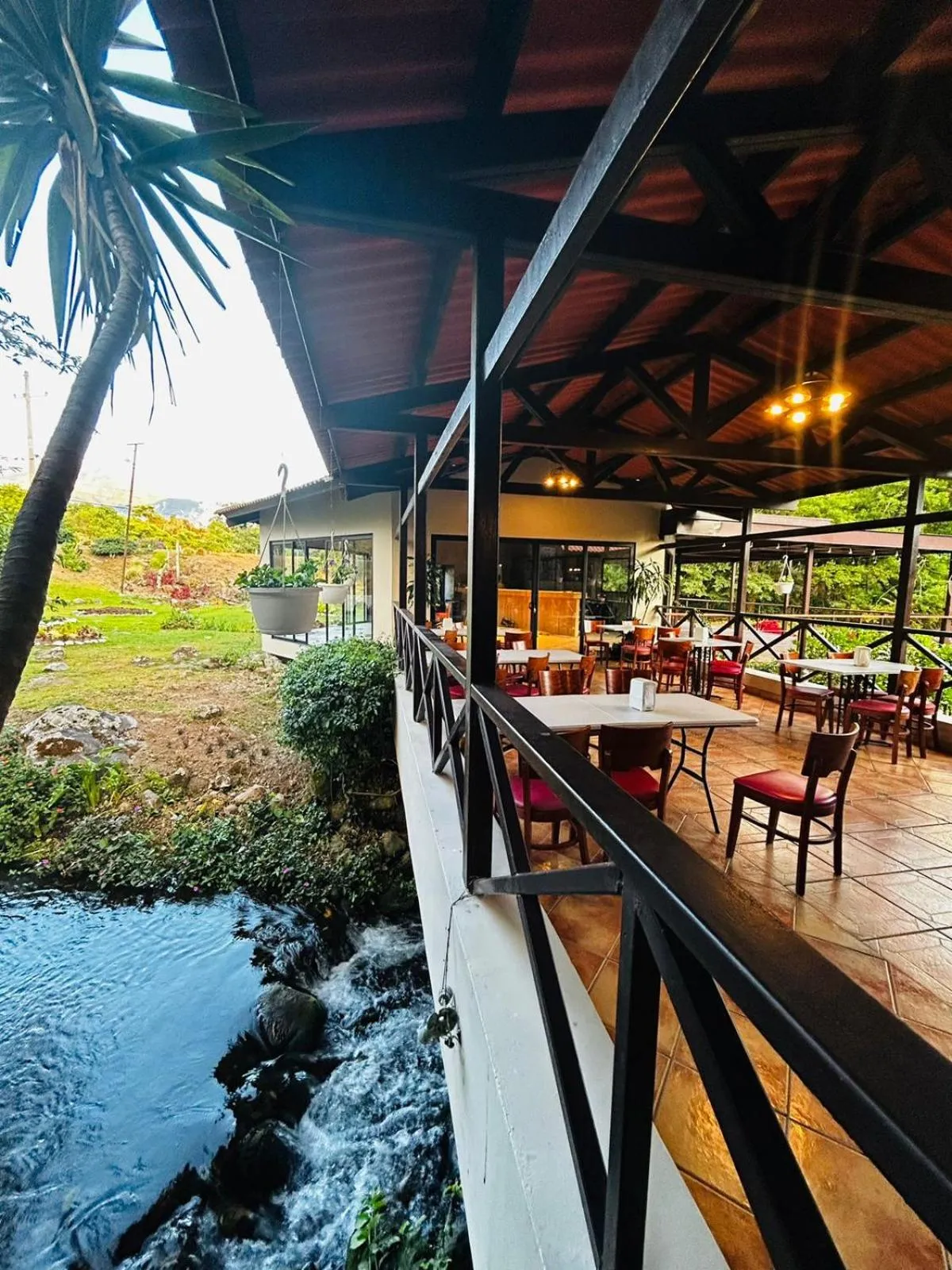 Restaurant/places to eat in Hotel Dos Rios