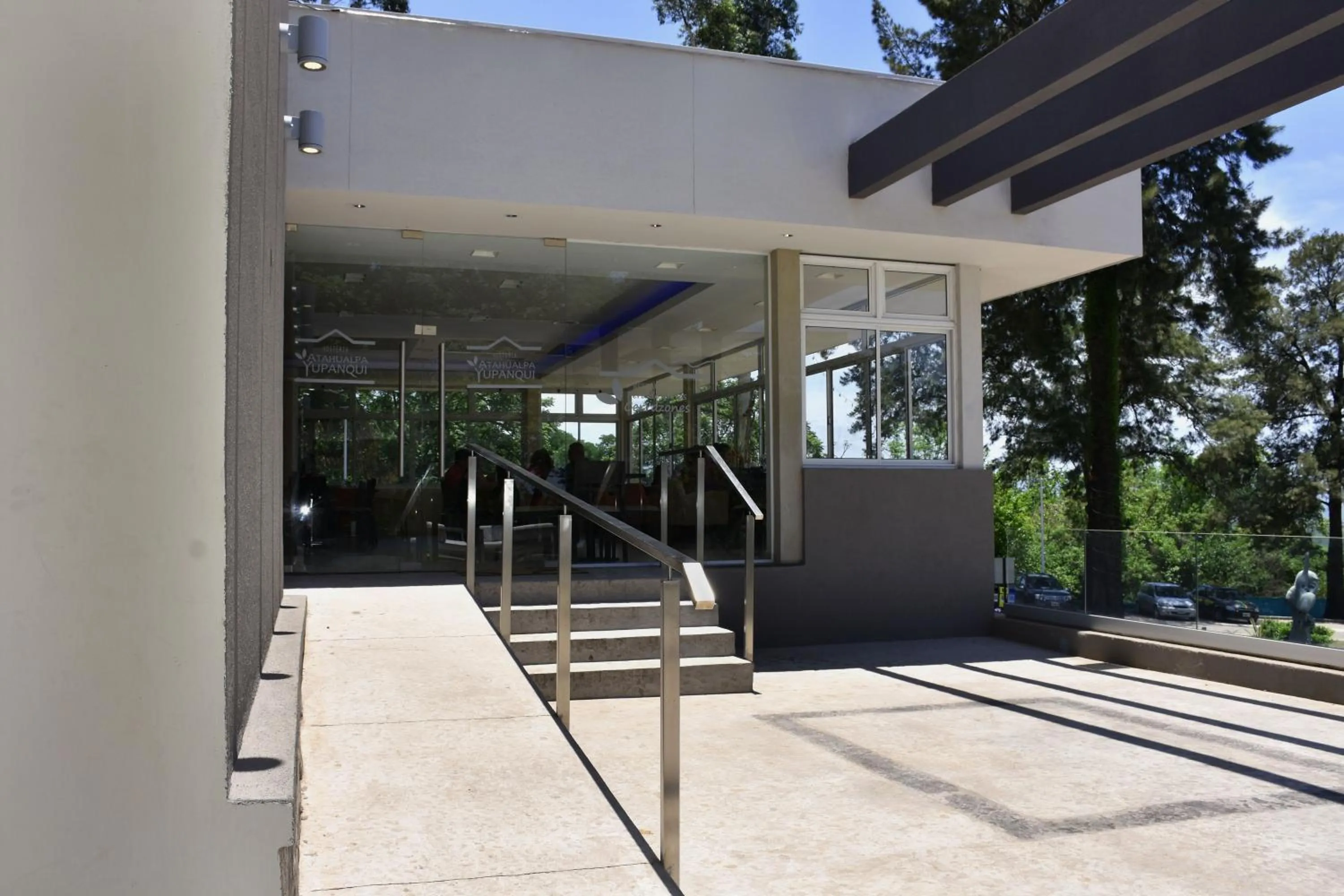 Facade/entrance in Hostería Atahualpa Yupanqui