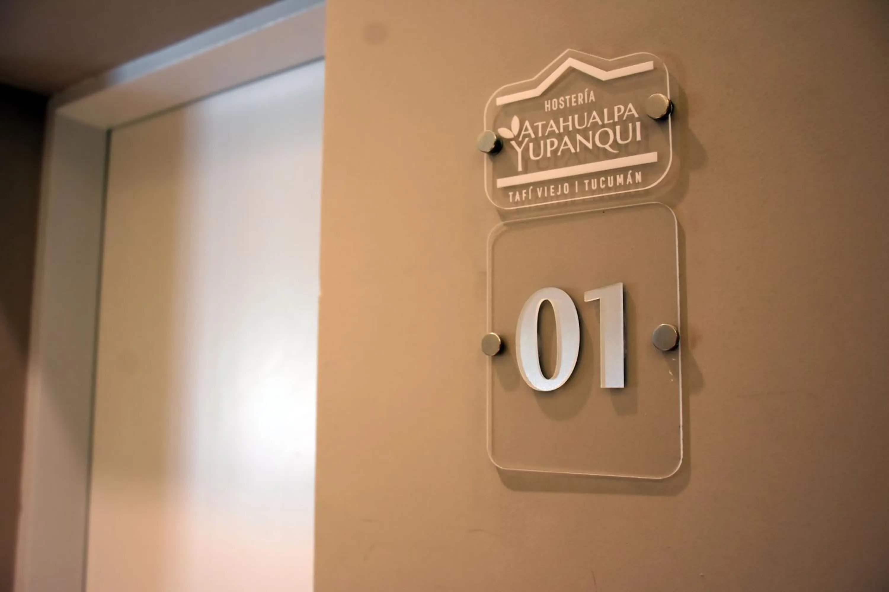 Decorative detail in Hostería Atahualpa Yupanqui