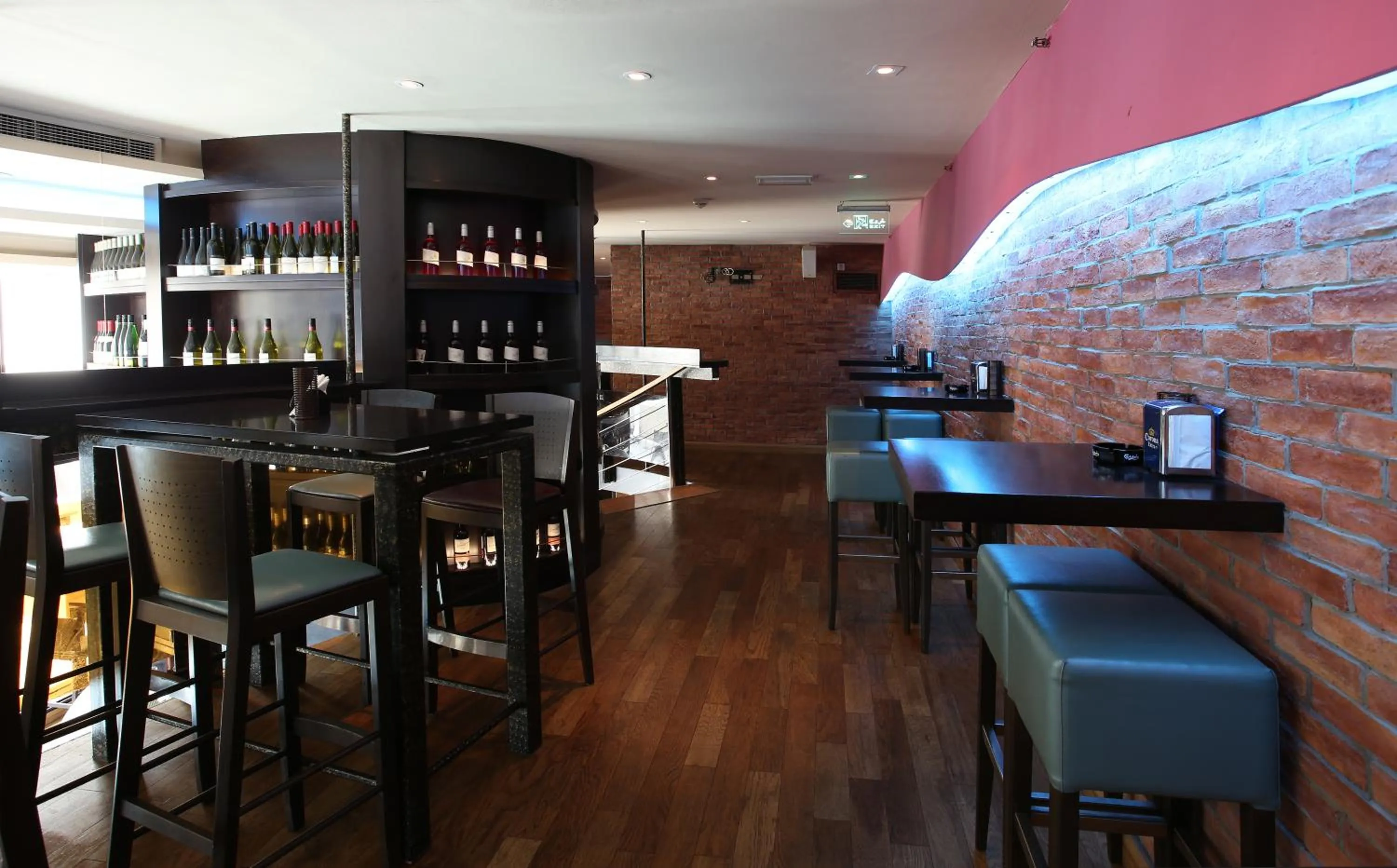 Lounge or bar in Ramada Downtown Abu Dhabi