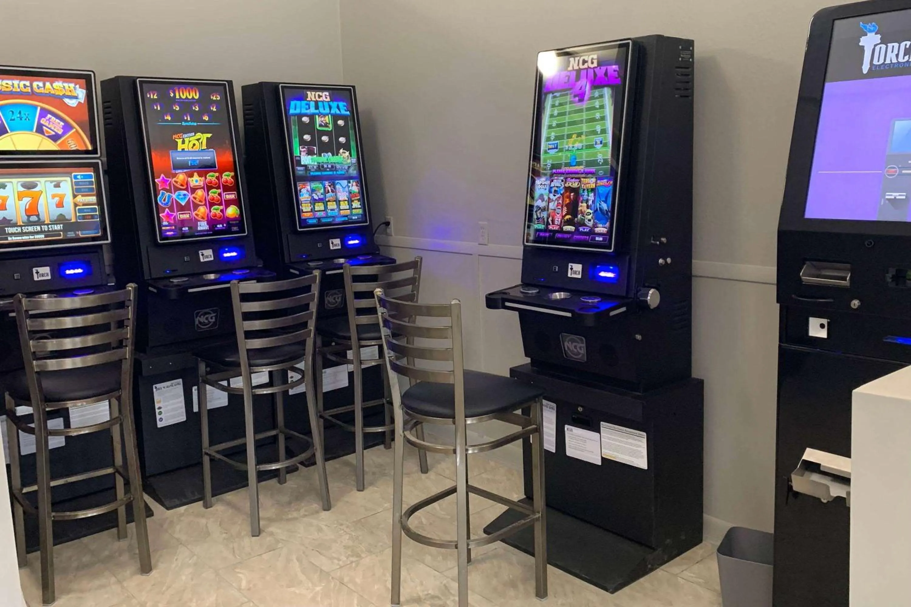 Lobby or reception in Super 8 by Wyndham Kirksville-University Area