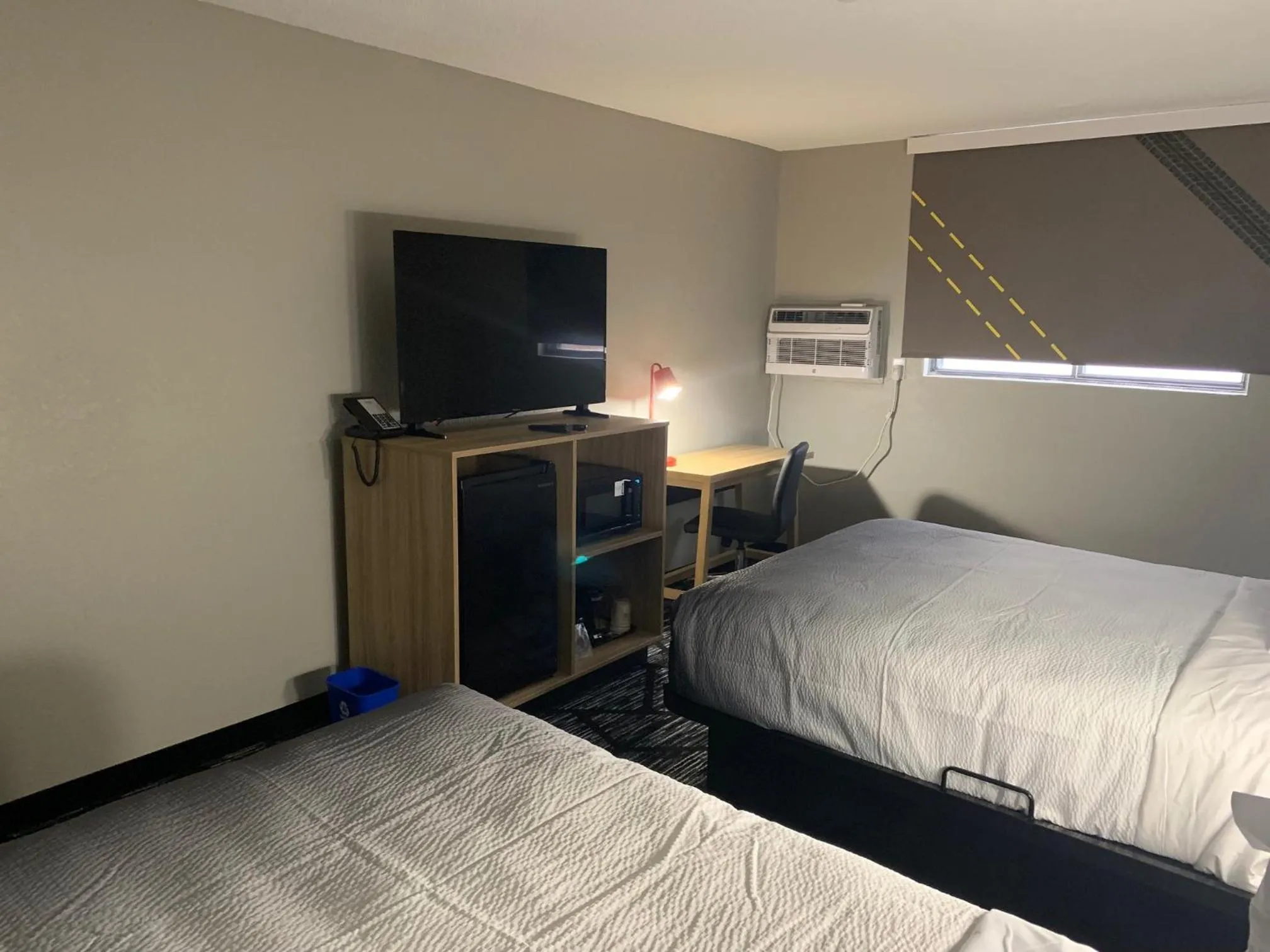 Bed in Super 8 by Wyndham Kirksville-University Area