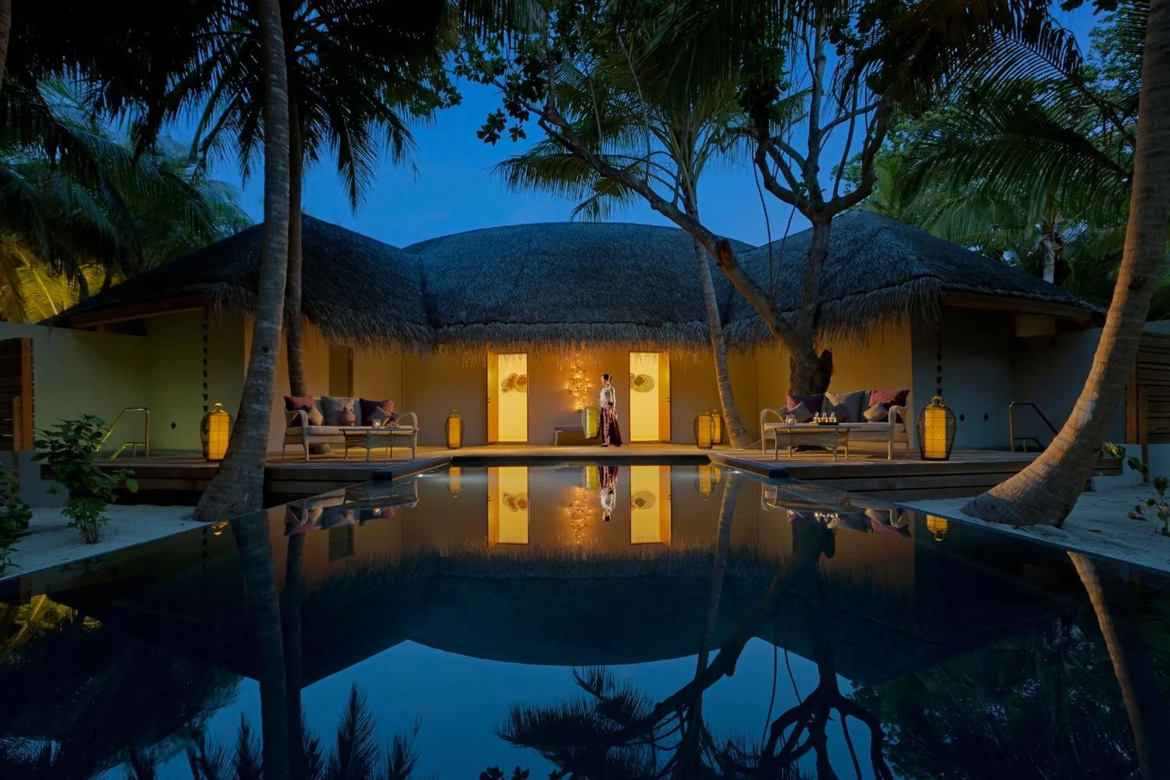Swimming pool in Dusit Thani Maldives - Mudhdhoo Island, Baa Atoll